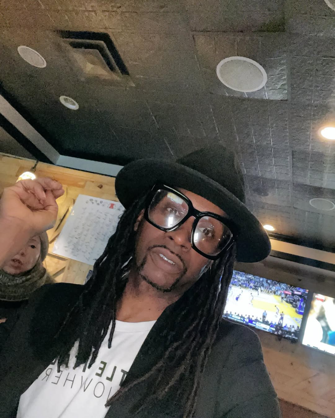Happy Birthday to Me!! Thankful and blessed for another year. The 40’s ✌🏽🎂🥳💕🙏🏽 #CharlesAnthoneyCabrera #happybirthday #love #art #music #dope #thankful #actor #producer #mid #housemusic #dj #stoned #instagood #lifeisgood #lifeisbeautiful #blessed #pisces