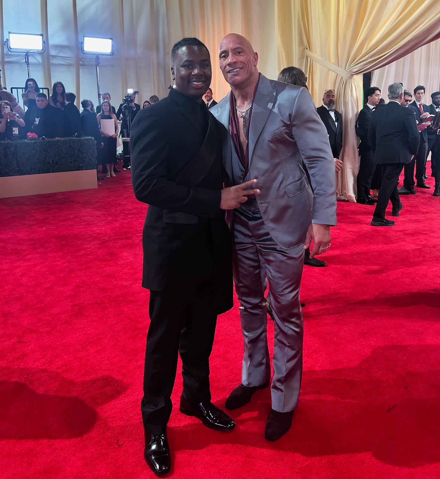Woke up, wore a suit, went to the Oscar’s and had In N Out after 🥂🇿🇦