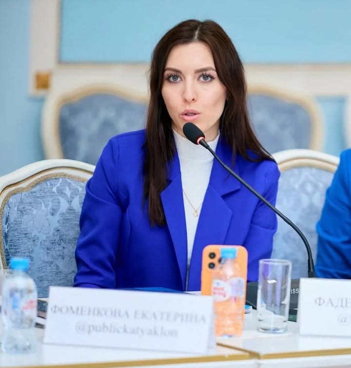 На днях состоялось заседание Совета новых медиа при Министерстве спорта РФ.
⠀
Теперь я официальный член Совета🙌 #Танязож_сми
⠀
Собственно было подписано соглашение «О взаимодействии и создании Совета новых медиа при Министерстве спорта РФ».
⠀
Это невероятно важный шаг для продвижения спорта и здорового образа жизни среди молодежи. С нетерпением жду новых проектов и возможностей сотрудничества с инициативными блогерами.
⠀
Много целей, много идей☝️ будет и дальше популяризировать зож в соц сетях🥳
⠀#министерствоспорта
#танязож_сми #зожблог #зожблогер #блогернутрициолог #нутрициолог #нутрициология #healthylifestyle #healthcoach #healthcoaching #блогермосква #блогерлюберцы #зожмама #selfmade #спортспортспорт #спортлайф #заспорт #зазож💪 #зожнутые #блогерымосквы #блогерыроссии #блогермосква