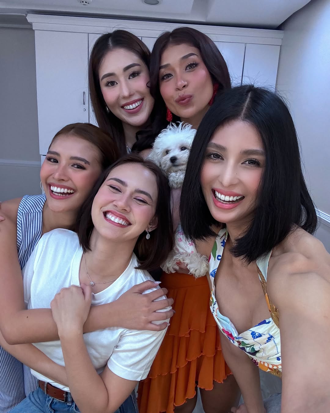 Happy Monday!♥️ Samahan niyo po kami tuwing 5pm to 6:30pm sa Wil to Win, Mondays to Fridays, sa TV5!
Mapapanood niyo din po kami ng live sa TV5 HD Channel 15, Sari-Sari Channel, BuKo Channel at may catch pa sa One PH!
Maki livestream din sa official pages ng Wil to Win sa Facebook, Youtube at Tiktok!🤍