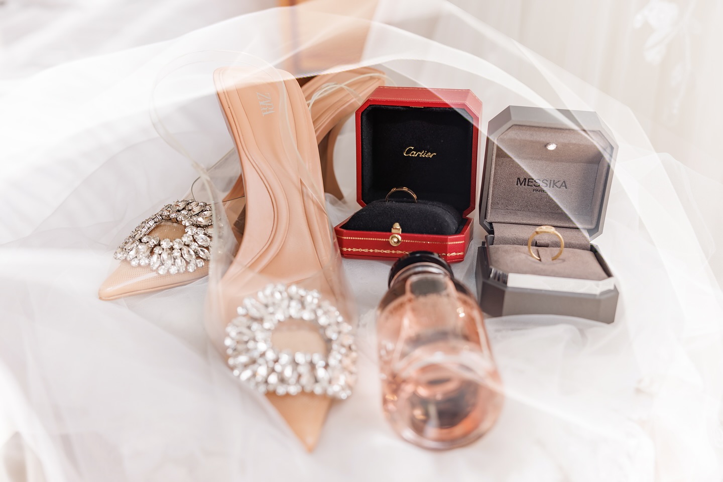 Préparatifs de la mairie. @liwass_evenement
#photographevideastemariage