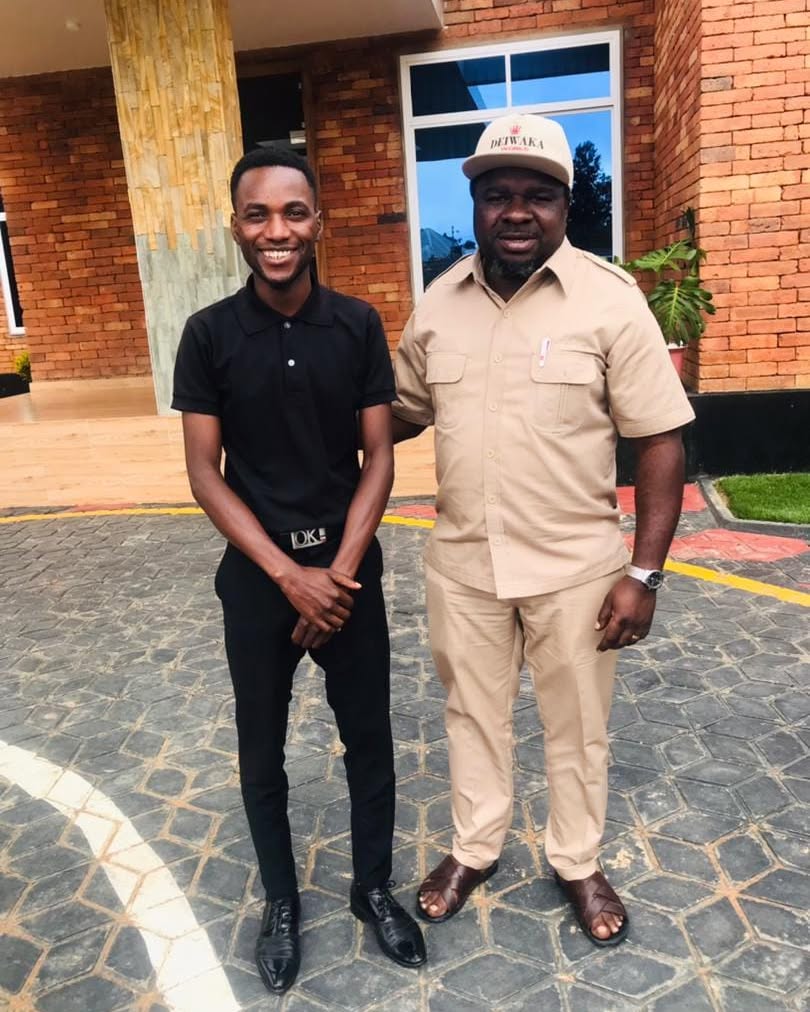 Karibu saana tena @thegreatroyale_
#thegreatroyalehotelmakambako
Mh. #josephmbilinyi
@therealjongwe #sugu #Taita #jongwe
Feel At Home โฆ.,
#thegreatroyale we the home of hospitality ๐ค
#ThePrideOfMakambako ๐ฅ
#makambakotown #makambako #njombe #njombetz #mbeya #mbeyacity #hotel #hoteldesderia #hotelsinmbeya #iringa
#josephmbilinyisugu #mtiti