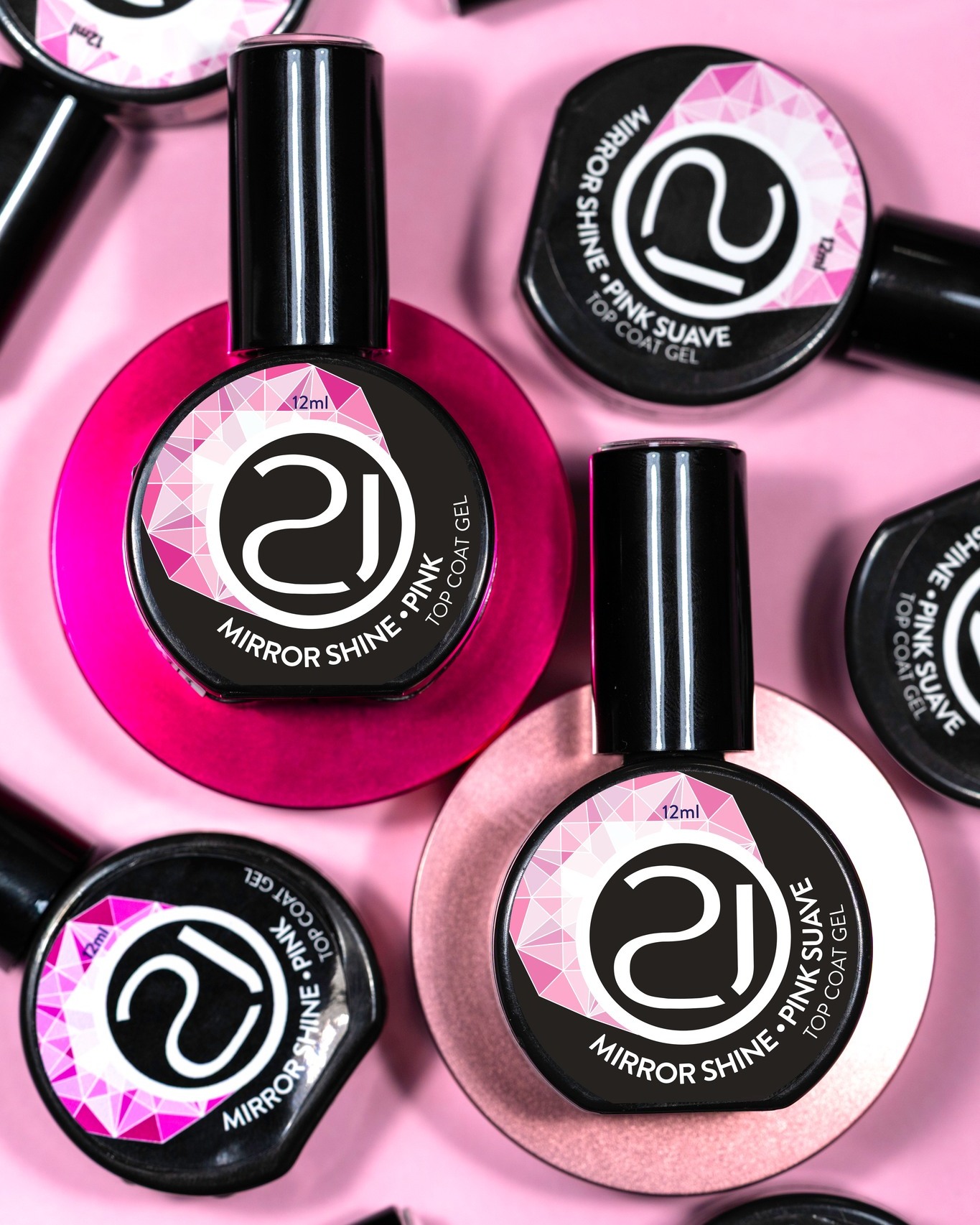Mirror Shine Pink e Pink Suave são finalizantes finos, de tom rosado, sem capa de dispersão que dão brilho e protegem os seus trabalhos em até 4 semanas! Um top coat super versátil que não pode faltar na sua mesa! 💅🤩🥳
#nails21 #vinteunicas #nailsofinstagram #nailpro #nailsart #nailsdesign #nailsdone #viralnails #nailsoftheday #nailstyle #nails #nailtech #notd