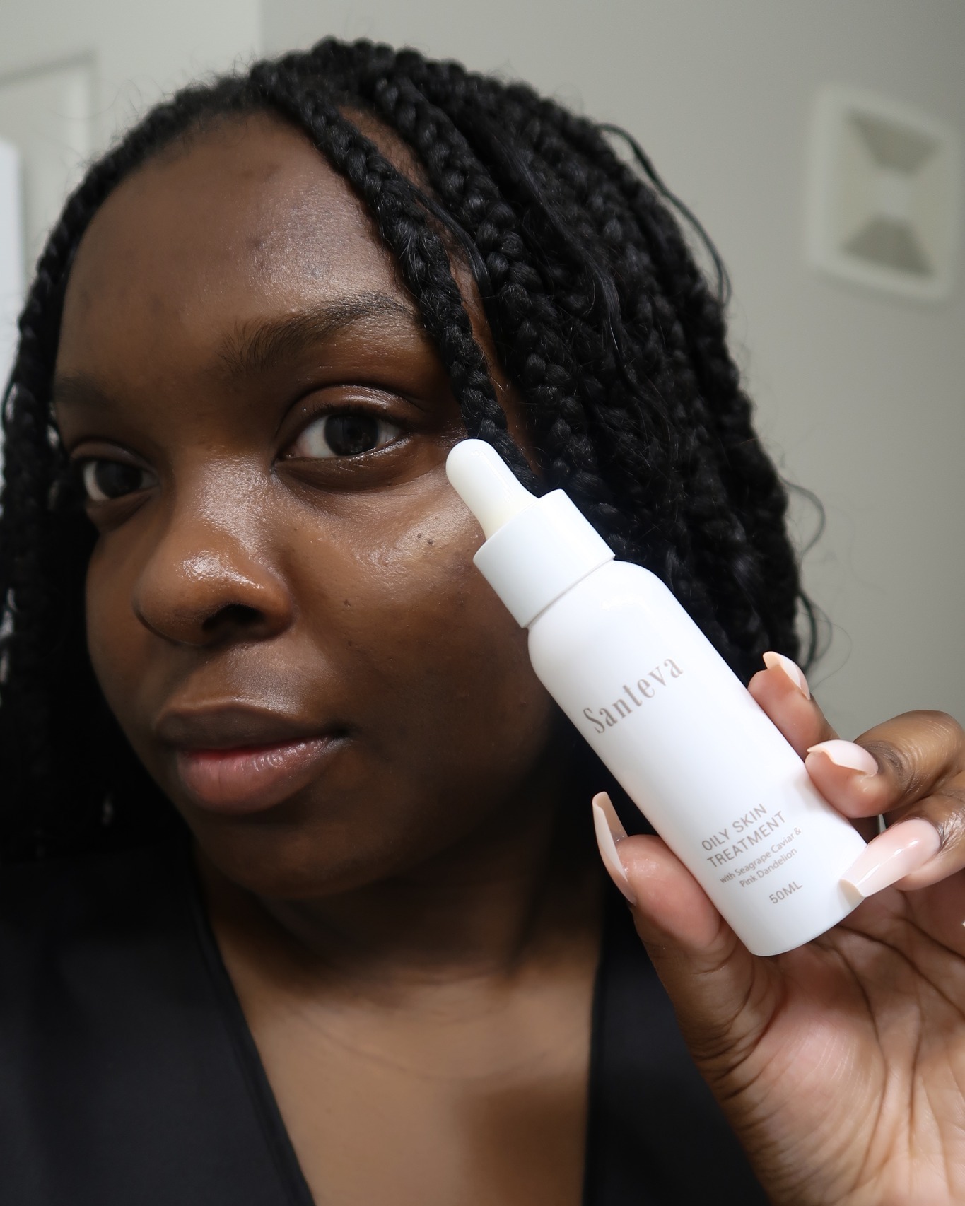 Oily skin? It’s not just about blotting papers—it’s about ingredients that actually work. 💧 Here are the top 3 superstars in our formula (and why your skin will love them):
🔹 Salicylic Acid – Penetrates deep into pores to unclog and clear excess oil + dead skin.
🔹 Niacinamide – Minimizes pores, controls sebum production, and evens out skin tone for a smoother, matte finish.
🔹 Witch Hazel (Hamamelis Virginiana) – A natural astringent that calms inflammation and tightens pores—gentle yet powerful.
No harsh stripping. Just targeted results.
👉 Ready to take control of your oily skin? Visit Santeva.com to shop now!
#santeva #santevabeauty #organicskincare #skinbrightening #hyperpigmentation #crueltyfree