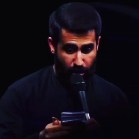 .
اَنتِ بِحَمدُاللّهِ عَالِمَةٌ غَیر مُعَلّمَةٍ وَ فَهَمةٌ غَیر مُفَهَمّةٍ
.
لال گردد آن زبان های عناد
دخت حیدر کی ز سر معجر بداد
.
.
#حق_باعلی
#سلاحه_البکا
#کربلا
#حسین_طاهری
#یازینب
