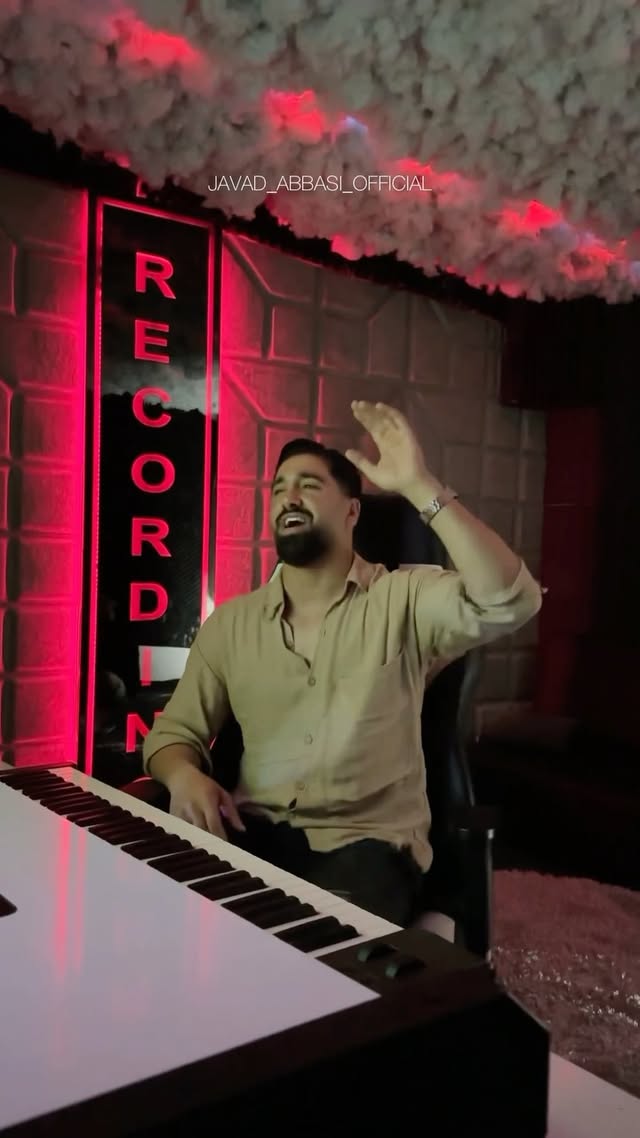 .
ریمیکس #دلی از چند موزیک مورد علاقم ..
@sobhan.parsa_
@mehranshirdel.music
@ali_seven_official
_______________________
#جواد_عباسی #جوادعباسی #javadabasi