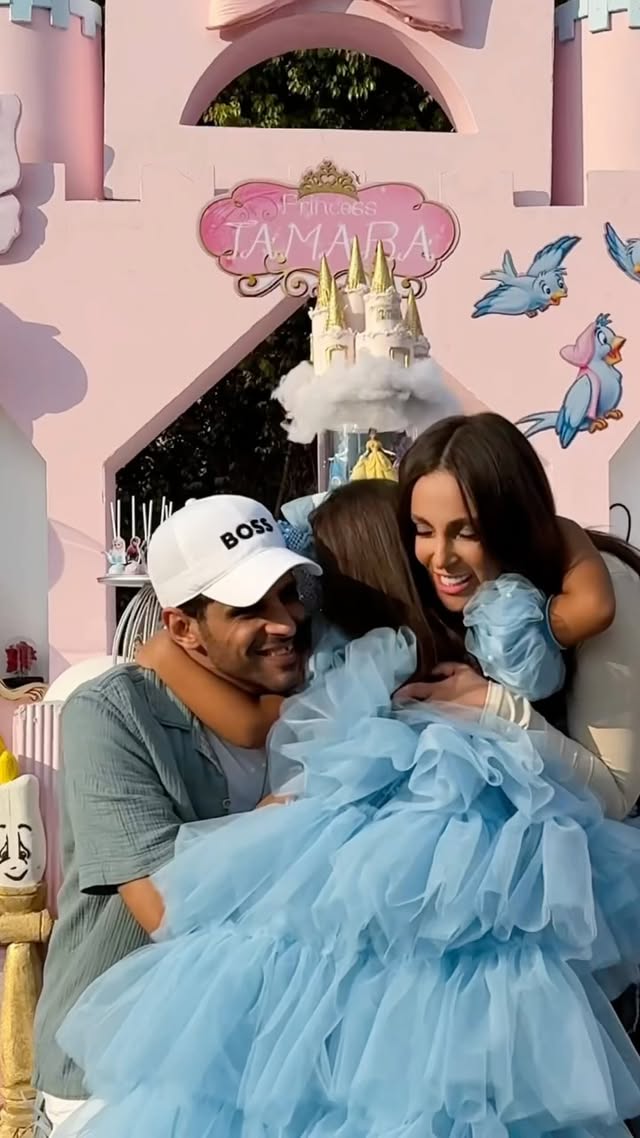 Happy birthday princess Tamara ♥️♥️
Thank you @hamdymarghany @esraa.abdel.fattah for choosing us ♥️♥️
Decoration : @balloons_sprinkles
Dress. : @dazzle__divas
Photography 📸: @cairokids
Catring. : @the.kitchen.club
Ice cream : @bogyrolls
Drinks : : @ashraffarghaly_events
Piñata. : @pinata_s_m
Reel by : @eslameltanany1
Candy Corner : @cake_up_egypt