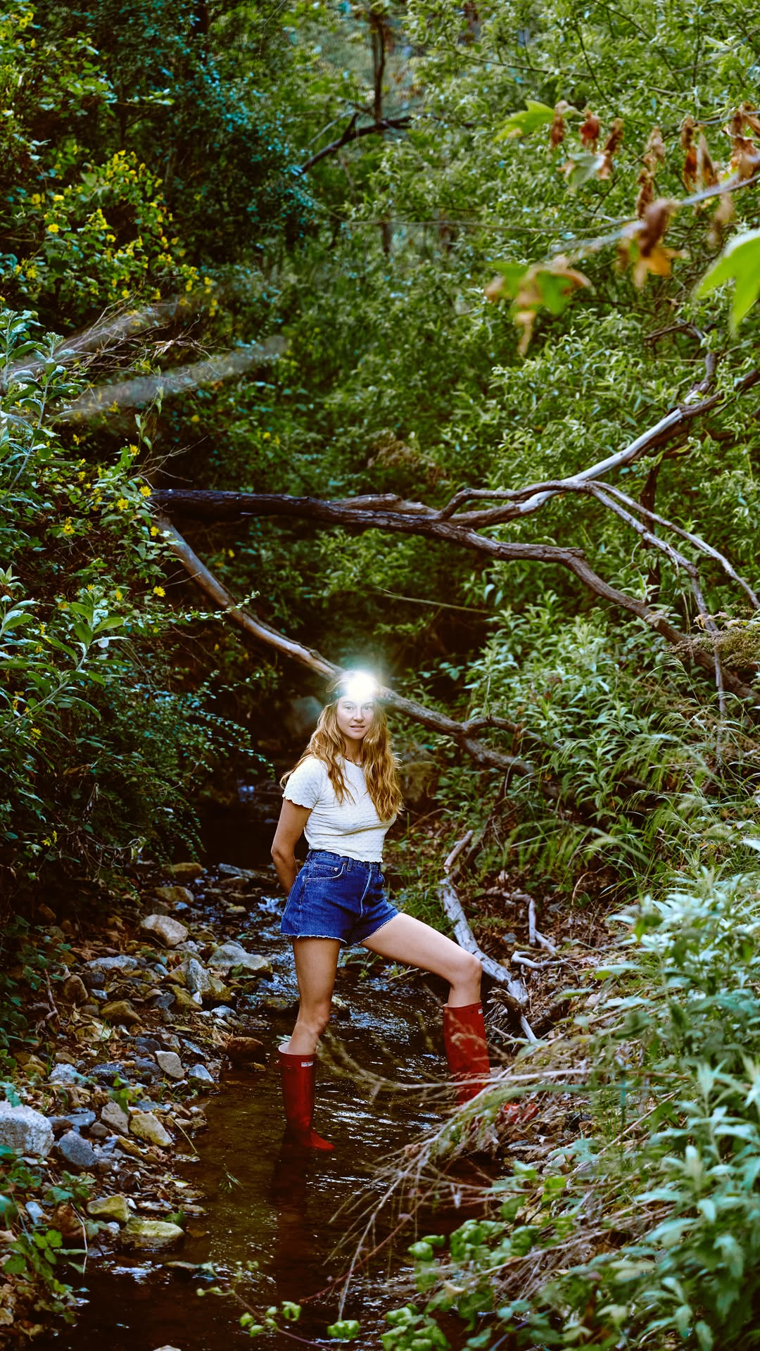 A little behind-the-scenes magic with @shailenewoodley at the November/December Outside Magazine covershoot! From camping in Malibu to chatting about life and nature, this shoot was full of inspiring moments.
Tap the link in our bio for the full Woodley feature.
Words @highhip
Videographer @goldentrashbagg
Photographer @cahlinetompkins
Stylist @kriskriskris
Producer @kyrajkennedy
#shailenewoodley #woodley #getoutside #outsidemagazine #outsidersoftheyear