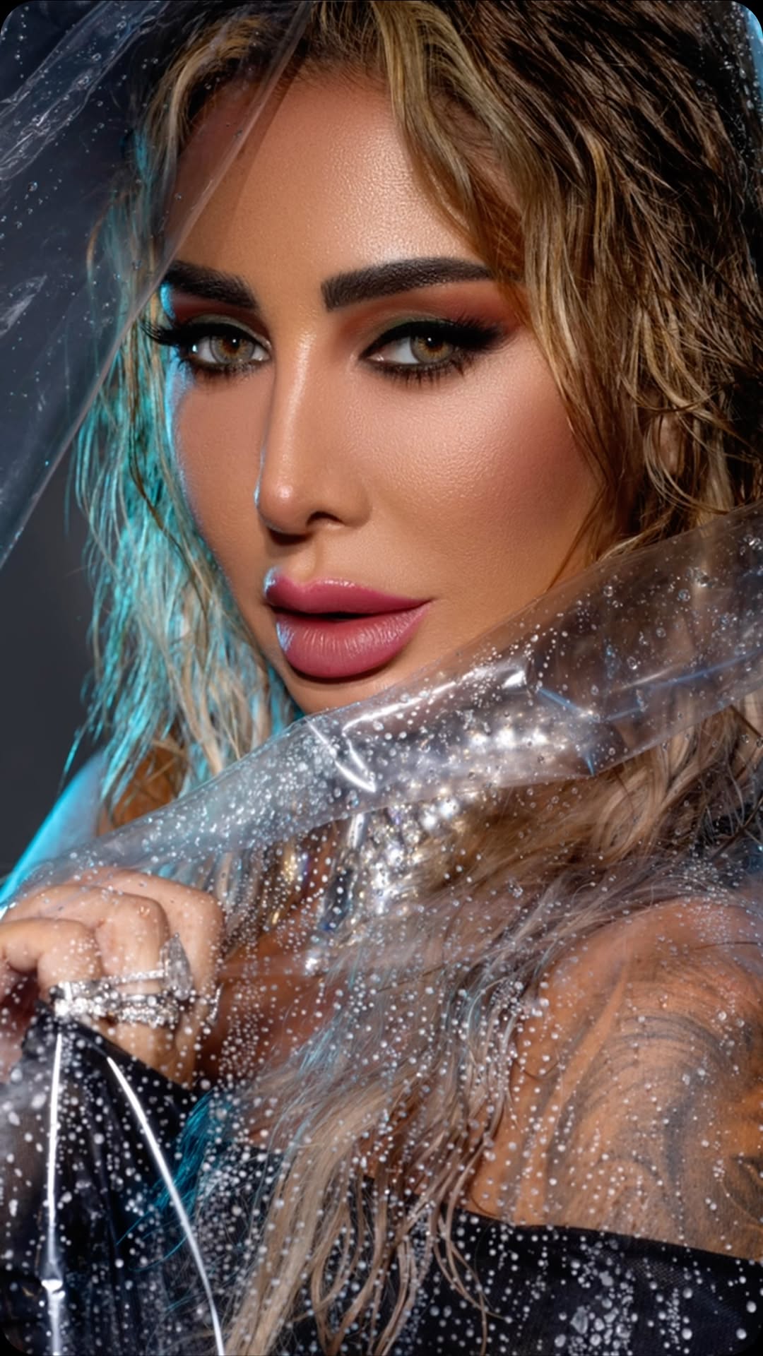 I like it 🤍😉… @eyecandy @joellemardinian
💄 Done by Me
📸 @directstudio @mohammad_shibbani
💇♀️ @rannyhairstyle
#makeupbyfifo #fifo #eyecandyjoelle #eyecandy😍 #joellemardinian #فيفو #مكيجي_جويل