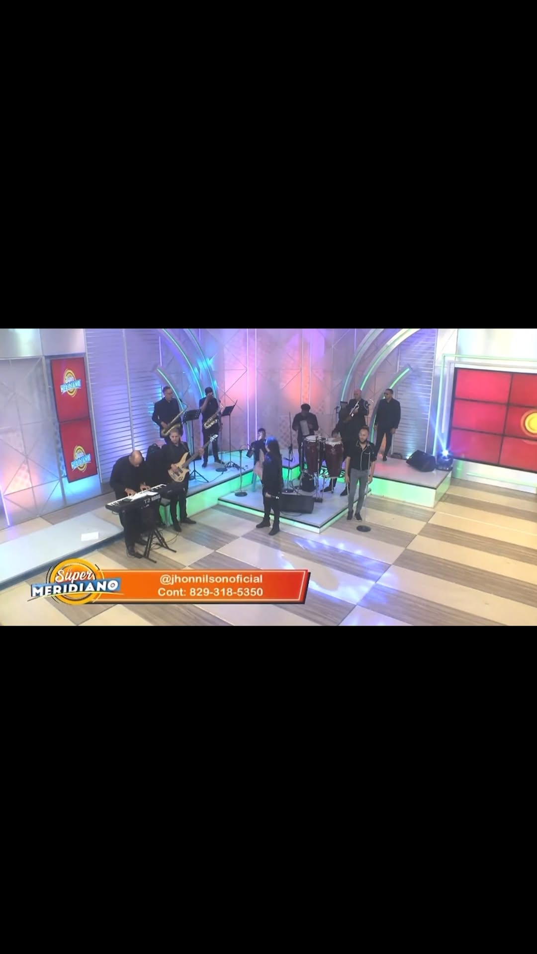 Merengue en vivo no es un CD es en vivo.