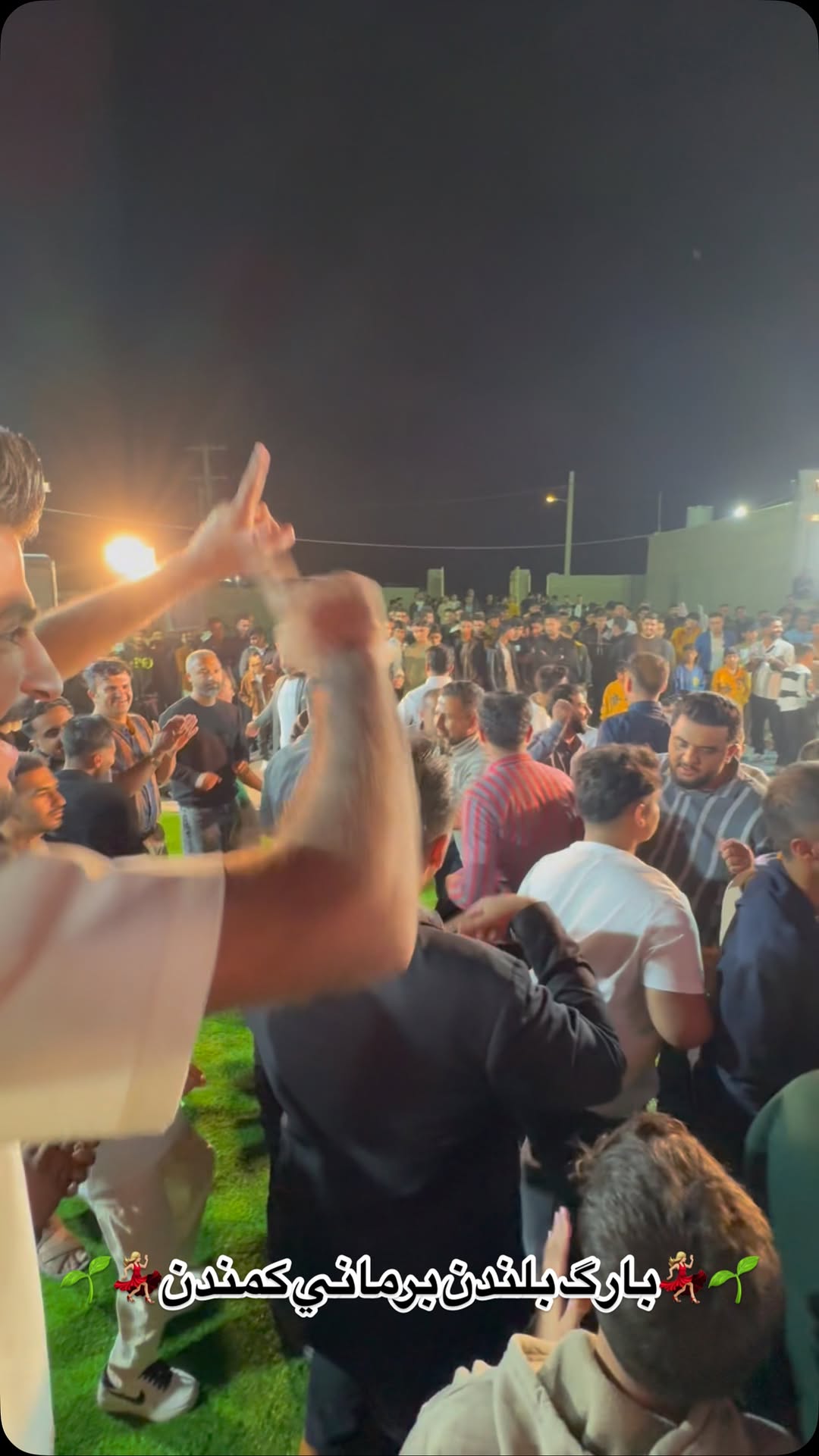 #پست_موقت
سلام و درود خدمت شما عزیزان دلم
تاریخ10/6 مجلس بندرعباس (کشار بالا)
اجرای پارت چنگ (بارگ بلندن)
تقدیم به نگاه پر مهرتون امیدوارم مورد پسندتون قرار بگیره و لذت کافی رو برده باشین ❤️🙏🏻
#اشتراک_گذاری_فراموش_نشه خیلی مخلصیم🙏🏻💙
#چنگ_محلی_بلوچی
#اکسپلور #اکسپلور
#بندرعباس_میناب_جاسک_سیریک_خمیر_بستک_قشم_رودان_کنگ_هرمز_طاهرویی_کلاهی_کرگان_زوهکی_تیاب_خونسرخ_جناح_کیش_لنگه