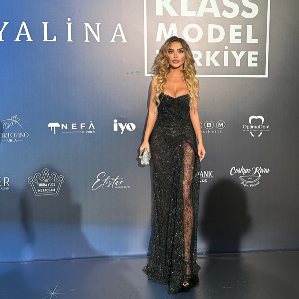 Sevgili @muammerkapucuoglu düzenlemiş olduğu @klassmagazin @klassmodelturkiye_ 2024 yılının en başarılı Organizayonu ile harika bir geceye imza atmıştır. Beni bu harikaya geceye hazırlayan sevgili arkadaşım modanın önde gelen isimlerinden sevgili @hasanaltin_official çok teşekkür eder başarılar dilerim.Böyle büyülü bir gecede bulunmaktan çok mutlu oldum başarılar. @muammerkapucuoglu 👏🫶🙏💫🧿