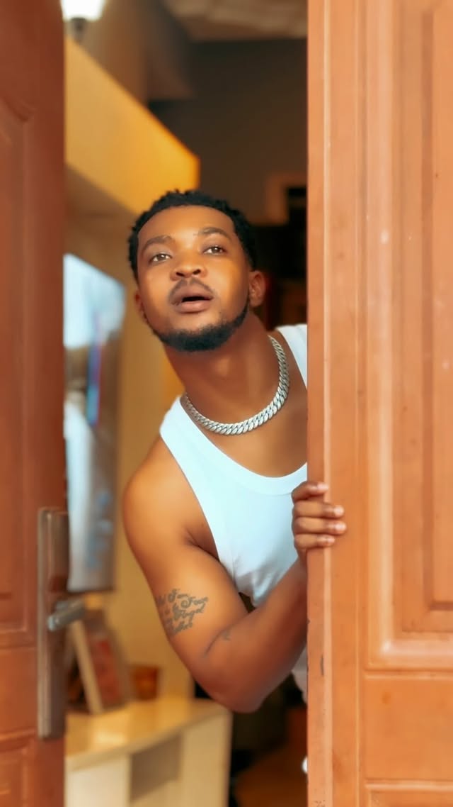 Baraka Huanzia Nyumbani 😊❤️ #BLESSINGS 🥂
Link on my bio 🎵
Cc @dolphin_creator_