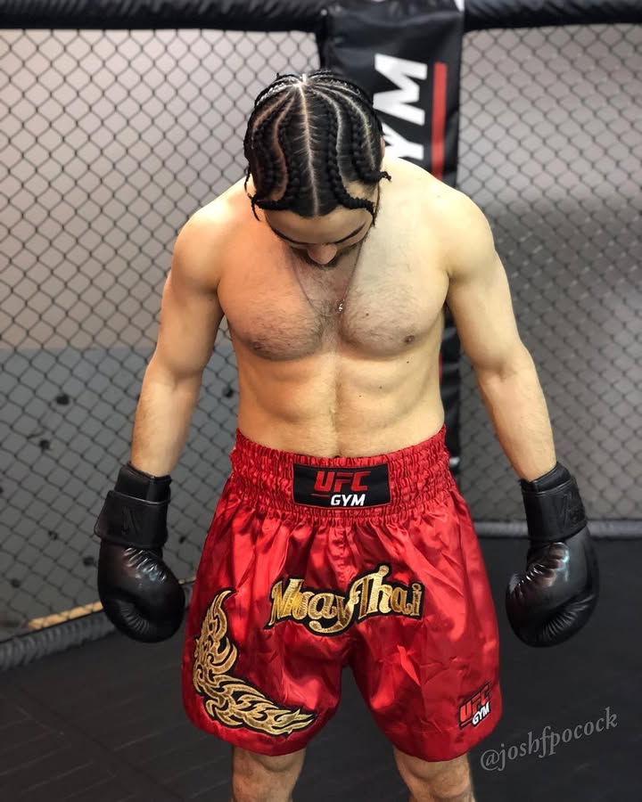 Pain is awesome✊🏼 Getting better everyday and pushing your physical, mental, emotional and spiritual boundaries is what builds character🙏🏼 You gotta get comfortable being uncomfortable💯 Hope you’re hustling hard and already killing this week🙌🏼 2019 is around the corner so it’s time to double down on your good habits and cut out all the BS that’s gunna stop you from achieving your goals and living the life you want🙅🏻♂️🙏🏼
