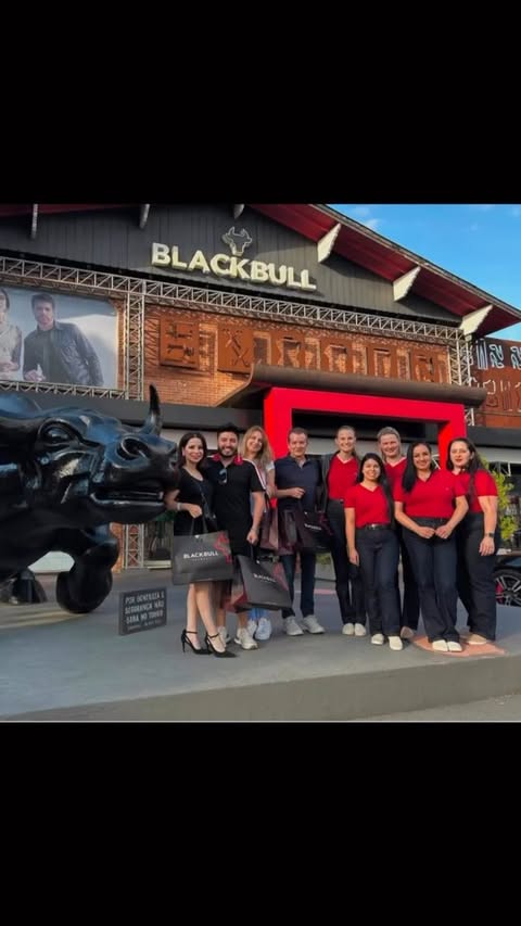 Se você está em Gramado, não pode deixar de visitar a Black Bull @blackbullstore . É uma oportunidade única de encontrar roupas de couro de alta qualidade e, claro, ser bem atendido. @rafaelyaredoficial
#celsorussomanno #gramado