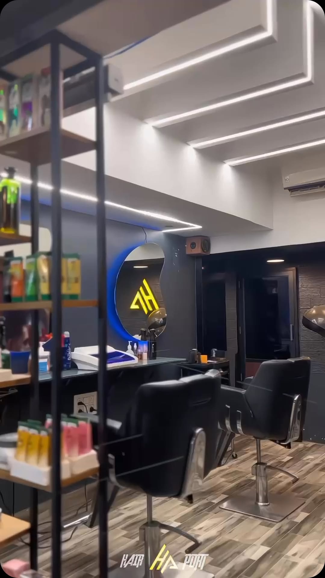 @hair_port_makeover_studio
#hairwash #hairtransformation #groommakeup #footmassage๐ฃ #massagetherapy #spa #facial #facemassage #facecare