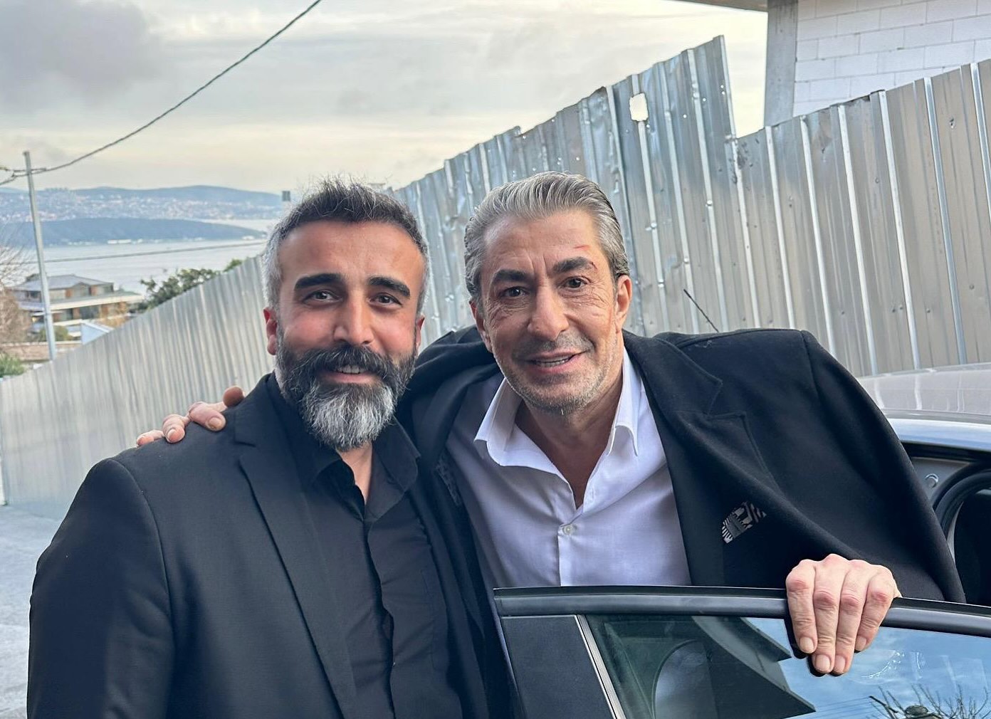 @teskilattrt Pazar 20.00’de ben #Haydar Her anı o anın içinde bulan, dürtüsellikte çok yukarıda bir oyuncuyla karşılıklı oynamanın keyfi @erkanpetekkaya 👑 @timsproductions @gurayhocaogullari 🙏🏼 @trt1
.
.
.
.
.
.
.
.
.
.
.
.
.
.
.
.
.
.
.
.
.
.
.
.
.
.
.
#teşkilat #teşkilatyenisezon #efsanegeridöndü #türkdizileri #dizisetinden #trt1 #trt1ekranlarında #timsybproductions #setgünlükleri #dizioyuncusu #yenirol #settenselamlar #çekimden #dizisahnesi #setanları #dizidünyası #oyunculuk #tvkeyfi #setarkası #heyecan #macera #aksiyon #drama #yeniproje #çekimvar #diziizle #karakter #yolculuk #filmveoyunculuk