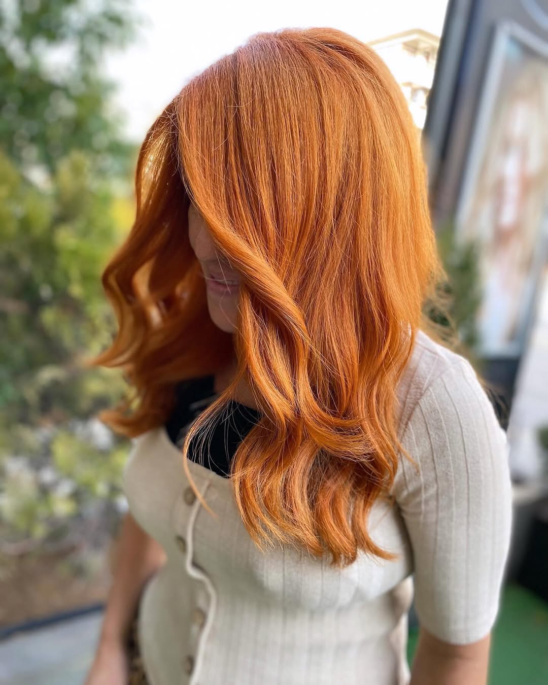 Pürüzsüz ve Berrak Görünümde Estetik Olarak Mükemmel Bir Bakır Saç Renk Çalışması…
#hairstyles #cupperhair #bakırsaçrengi #vibes #istanbul #caddebostan #caddebostansahil #hilltownavm