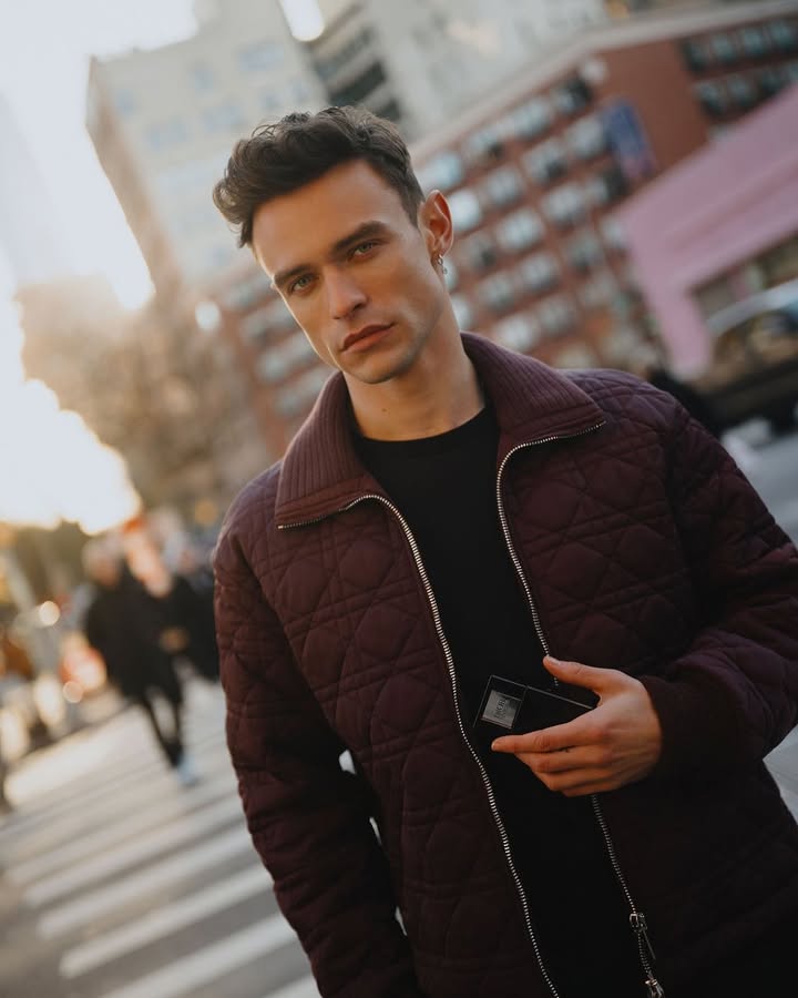around my favorite city with the new Dior Homme Parfum
#diorhomme #diorparfums #diorbeauty