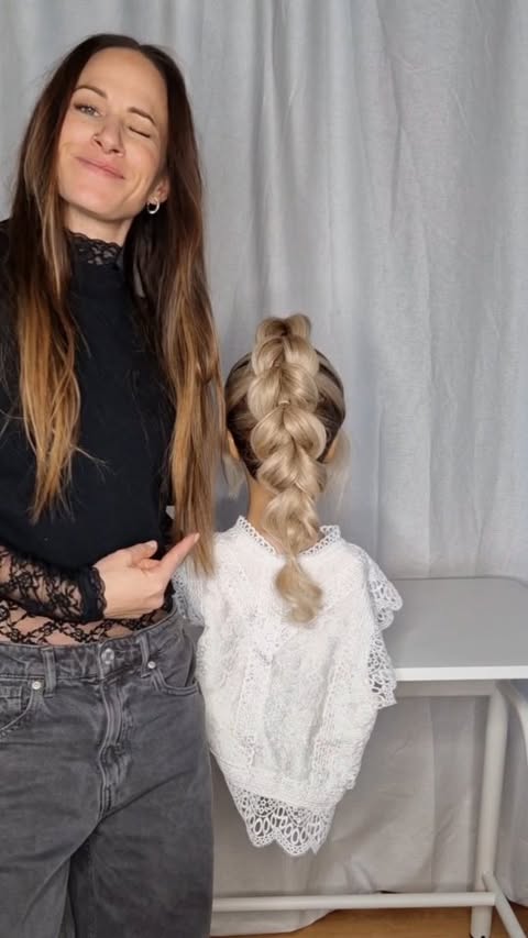 #seistyle #hairstyle #frisuren #frisurenselbermachen #frisurentutorial #frisurendiy #easyhairstyle #frisurendiy #einfachhochstecken #einfachehochsteckfrisuren #easyupdo #frisurenfürlangehaare #hairstylesforlong