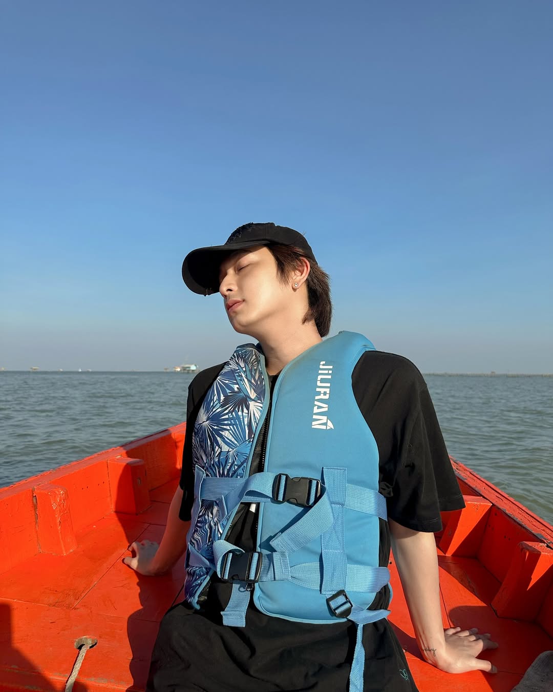 จับหอย 🫣