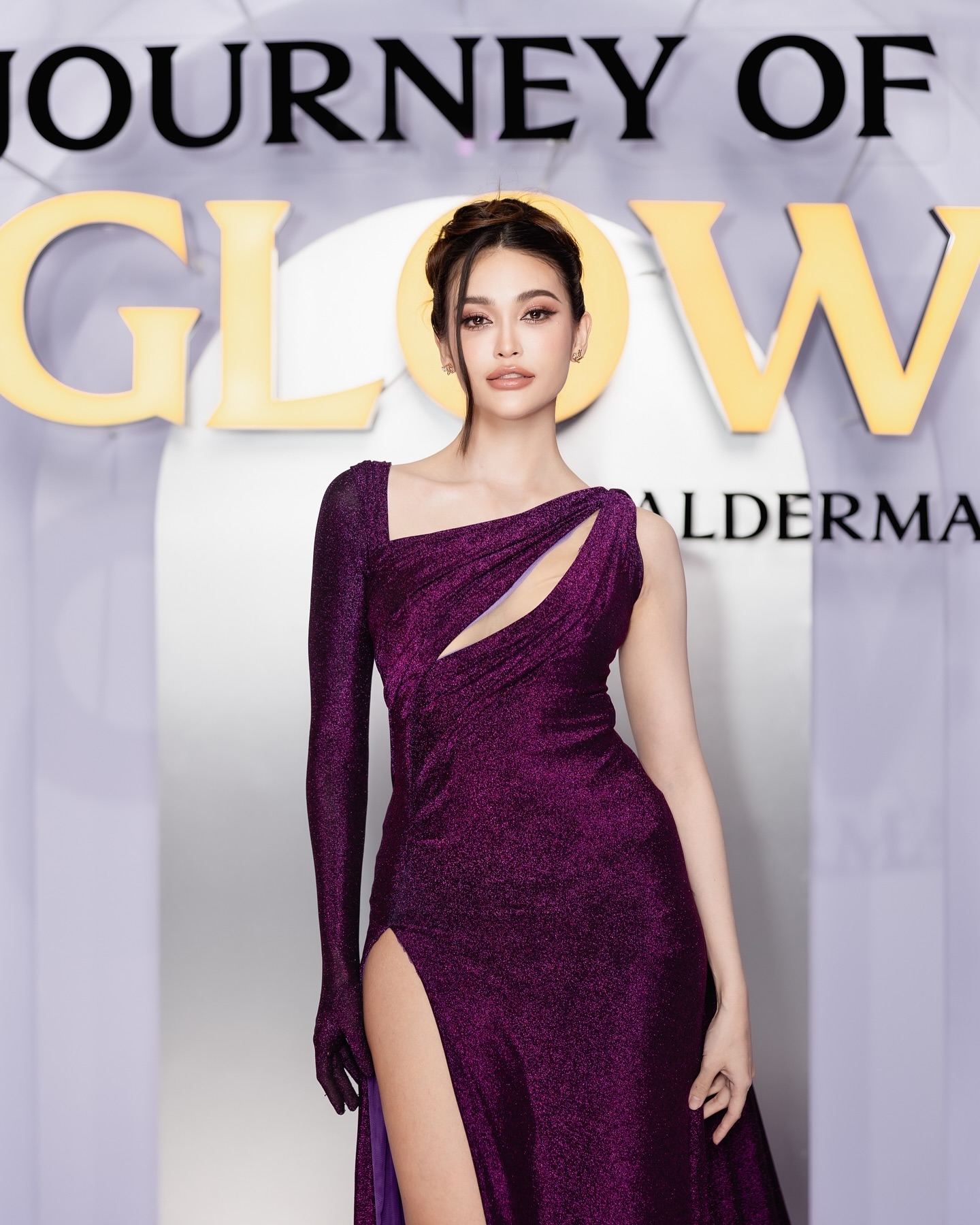 Thank you for having me to Journey of GLOW at Parc Paragon ใครอยากผิวสวย GLOW มั่นใจ มาได้ที่งาน 14-16 นี้นะคะ 💕🥰
#JourneyofGLOW
#GlowThroughLife
#SkinThatFeelsLikeYouAgain
#AestheticsByGaldermaThailand #galderma