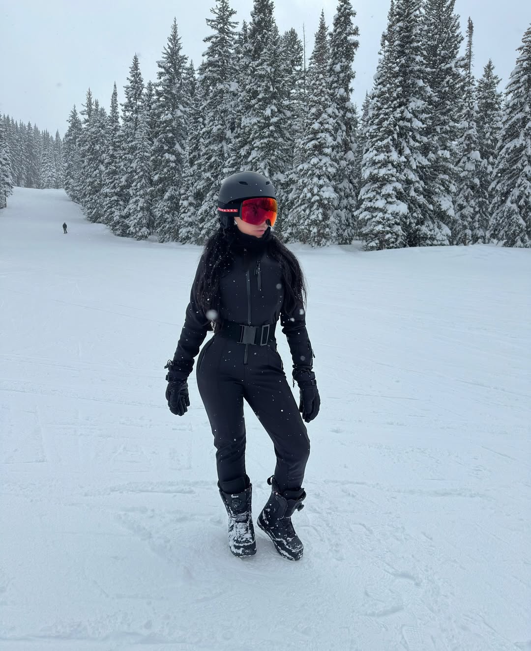 10 weeks post baby 👶🏻, I wanted to prove to myself what I already knew , women are amazing!!! 💪🏻 🏂 We loved @sunvalleyresort ❤️