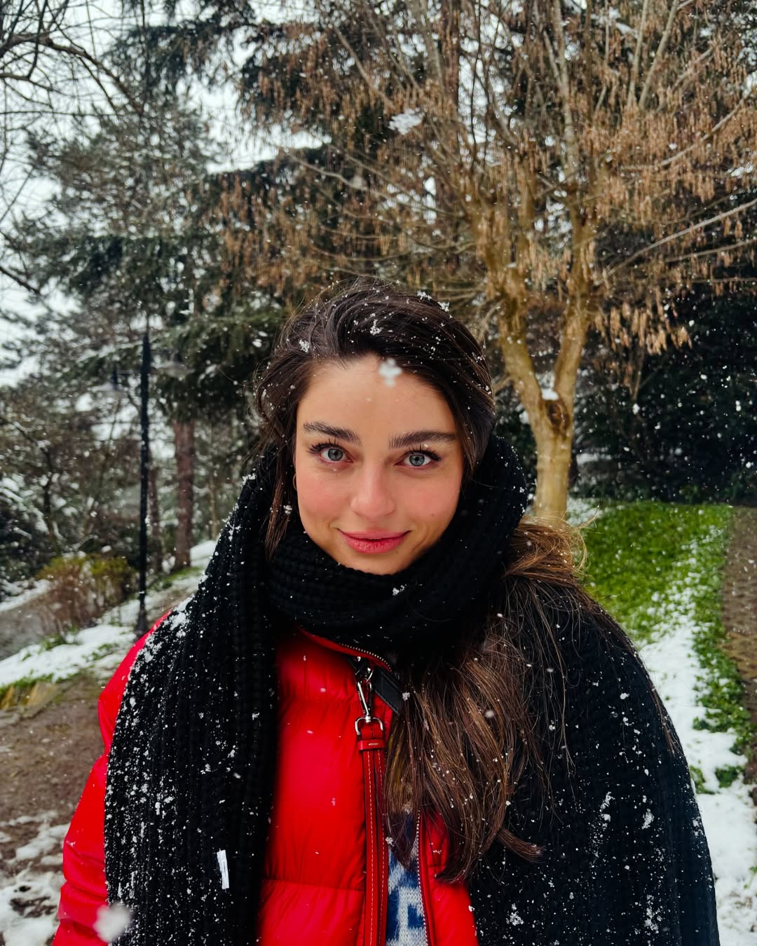 👧🏻☃️❄️🤍
