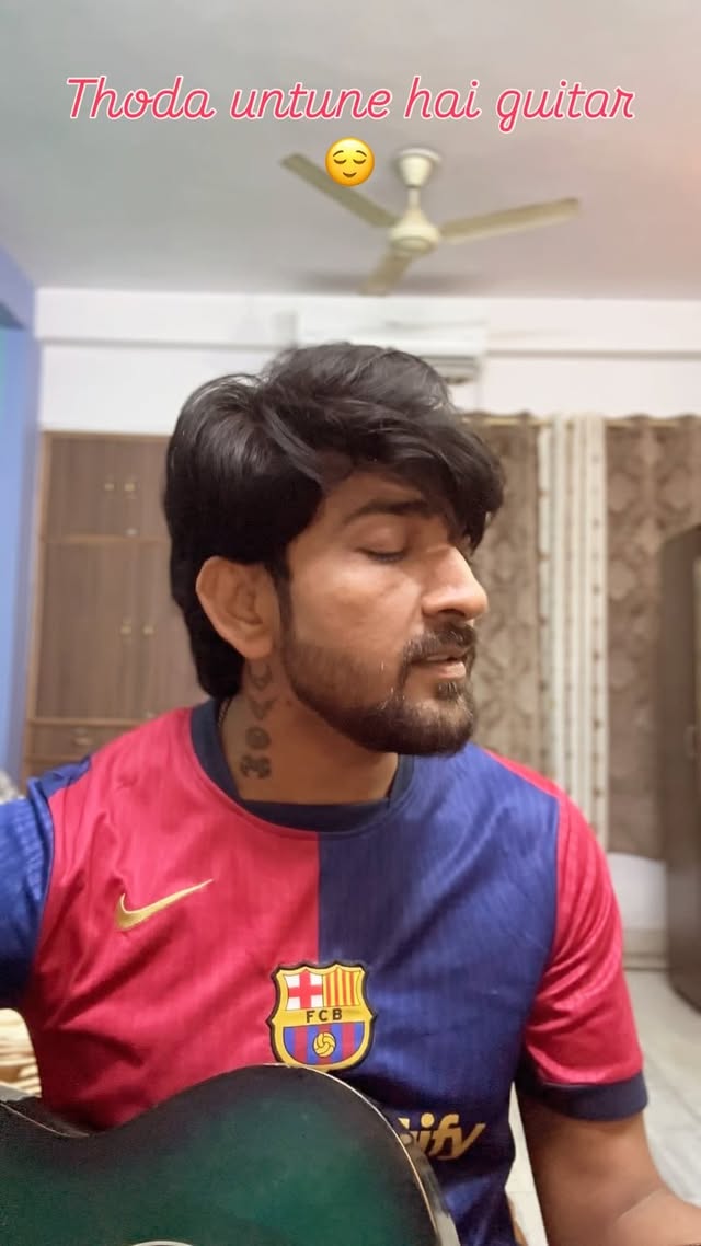 मेरे यारा #vyomsinghrajput #arijitsingh #cover #guitar #réel #reelsinstagram #reelkarofeelkaro #reelitfeelit #reelvideo #reelindia #foryou #foryoupage #instalike #like4like #love #instagood #fashion #beautiful #art #photography #happy @arijitsingh
