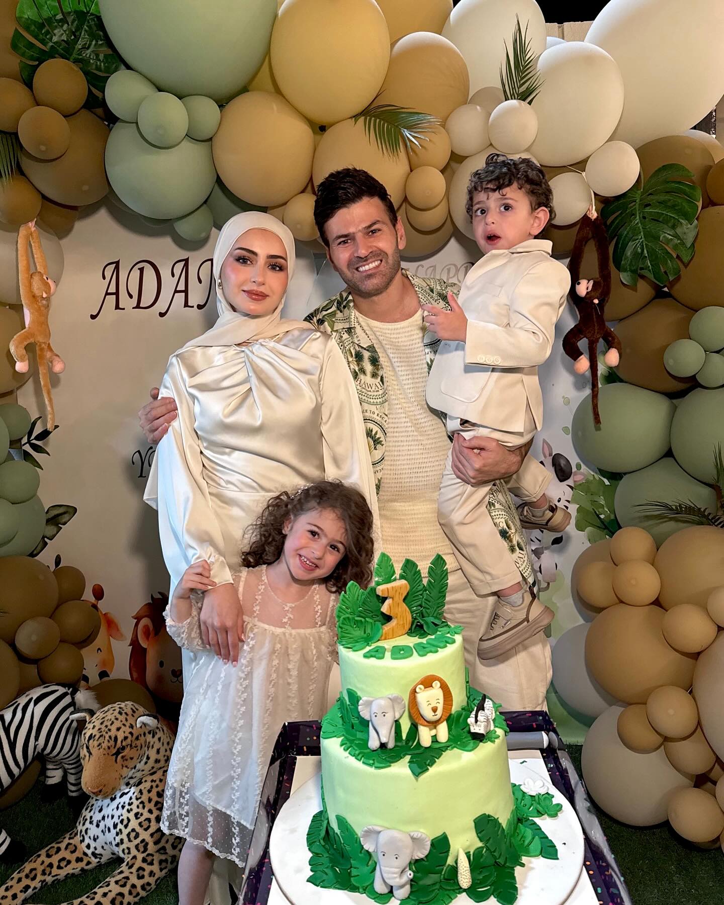 كل عام وحبيبنا بالف خير 🥹🎂
@memory_makers_uae
@cakenmore.uae