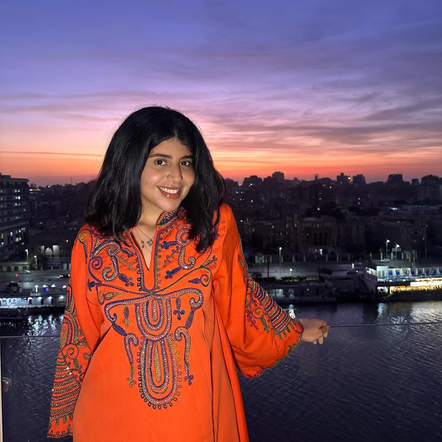 انا في رحلة السعي، ومتفائلة جدا بالجاي ❤️
رمضان كريم عليكم 🌙✨