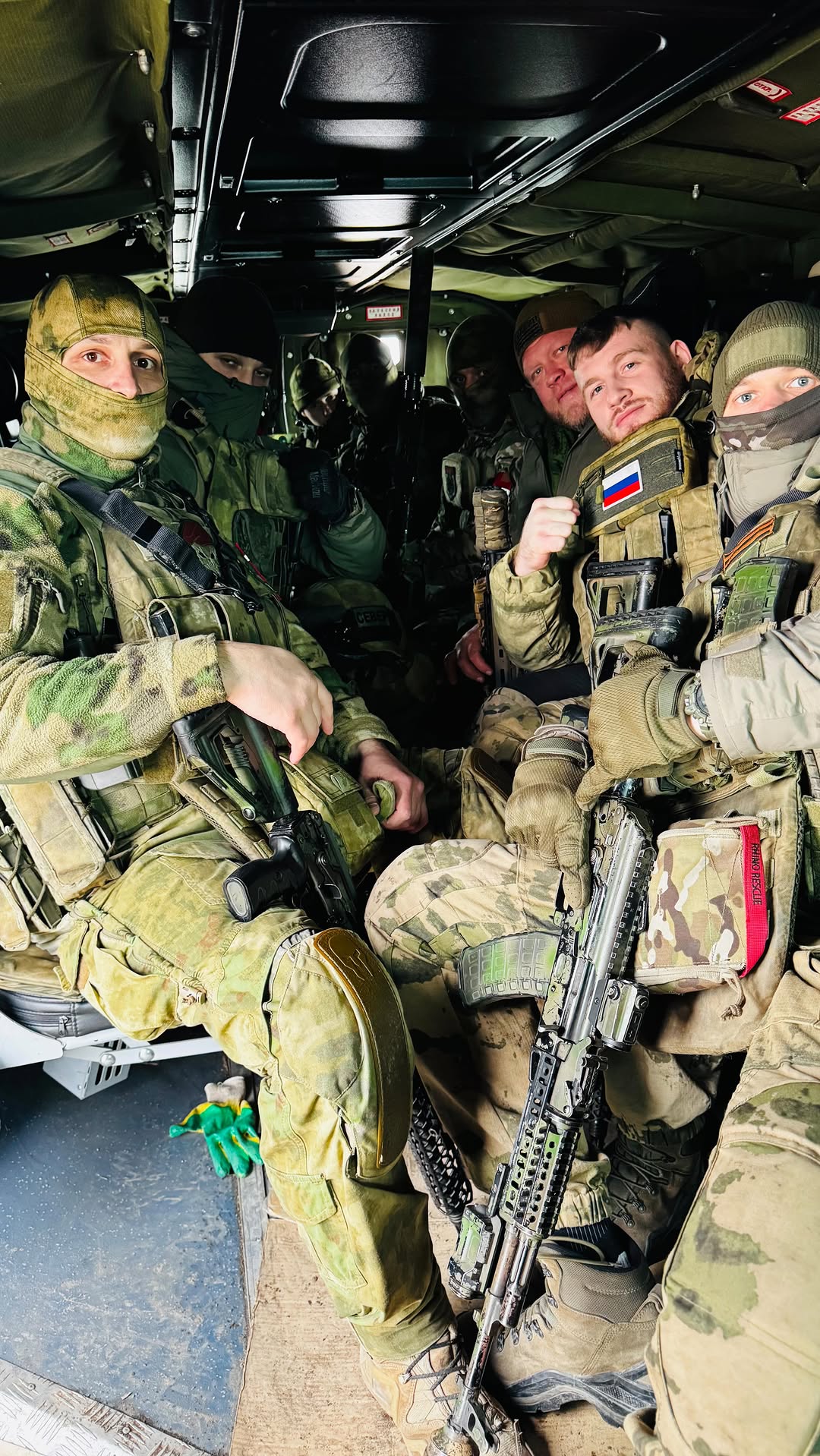 Братва всех причастных с праздником🇷🇺🫂
Новый трек «Снимай маску» уже на подлёте «25.02»🫡