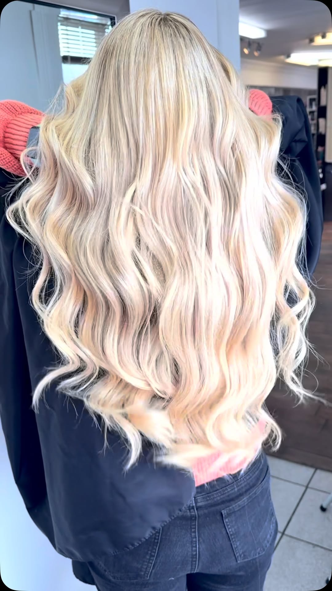 Glaze Honey
#medavita #honeyhair #glazehoney #hair @medavitaprofessional