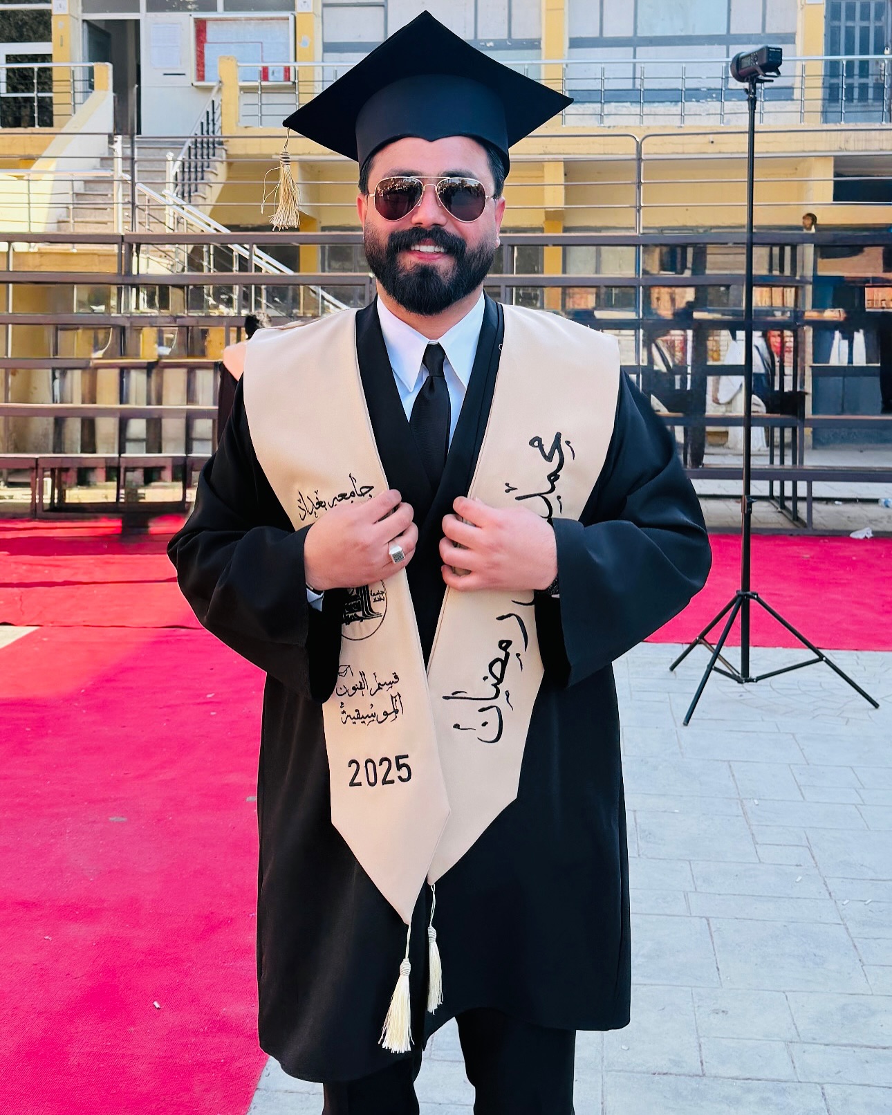 الحمدلله 🎓 2025
#محمدالمسار #تبرك_ترعد #حب_كبار _امج_وابوج
#مشاهير