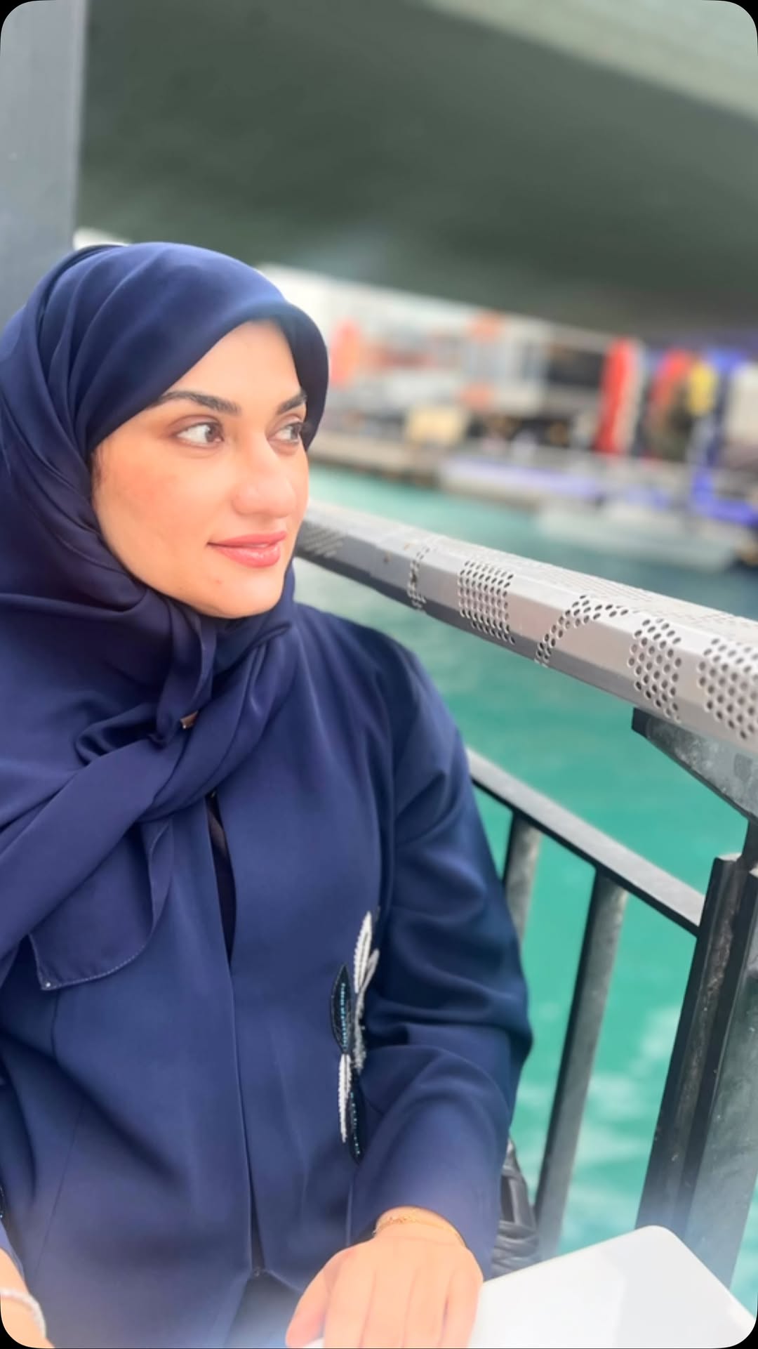 لآ تجعل فوضى الحياة تقلقك الله من يتولى
ترتيبها بطريقة لا تخطر ببالك