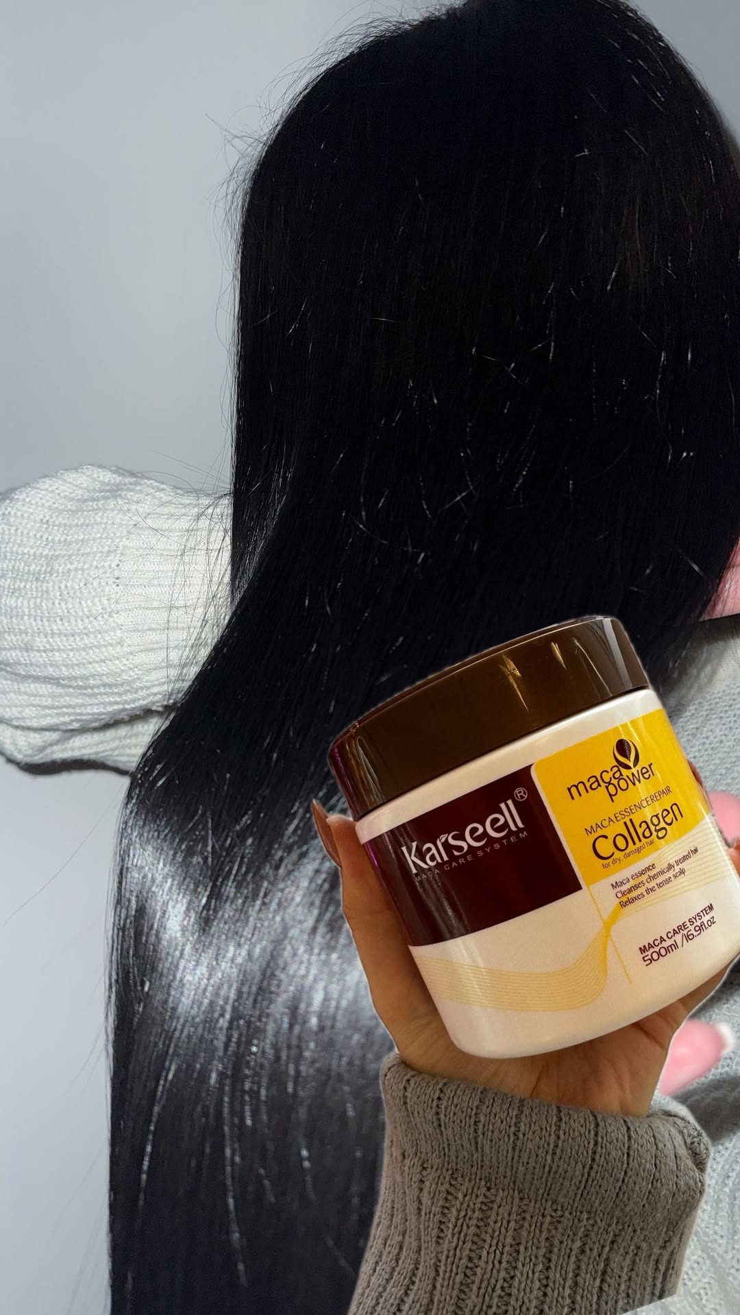 ✨ Karseell Collagen Hair Mask: Ваш секрет бездоганного волосся! ✨
🌿 Чудова формула для відновлення: Маска-есенція Karseell містить колаген, арганову олію та натуральні трави, які проникають глибоко в структуру волосся, забезпечуючи інтенсивне зволоження та відновлення.
💧 Інтенсивне зволоження: Забудьте про сухість і ламкість! Ця маска насичує волосся вологою, роблячи його здоровим і міцним.
🌟 Гладкість і блиск: Хочете мати блискуче, шовковисте волосся? Ця маска подарує вашим локонам бажану гладкість і сяйво.
🍃 Натуральні інгредієнти: Колаген для зміцнення, арганова олія для живлення і трави для природного догляду. Тільки найкраще для вашого волосся!
🎨 Підходить для всіх типів: Незалежно від того, чи є ваше волосся пофарбованим або хімічно обробленим, ця маска стане ідеальним рішенням для вас.
💚 Без парабенів та сульфатів: Дбайливий догляд без шкідливих компонентів. Відчуйте природну силу і турботу!
✨ Особливості та переваги:
Інтенсивно зволожує пошкоджене волосся.
Сприяє ефективному відновленню.
Заповнює пошкоджені ділянки новими структурними елементами.
Насичує волосся живильними компонентами без обтяження.
Подаруйте собі розкішний догляд і насолоджуйтесь красивим волоссям кожного дня! 💫
💳Ціна -1200 грн