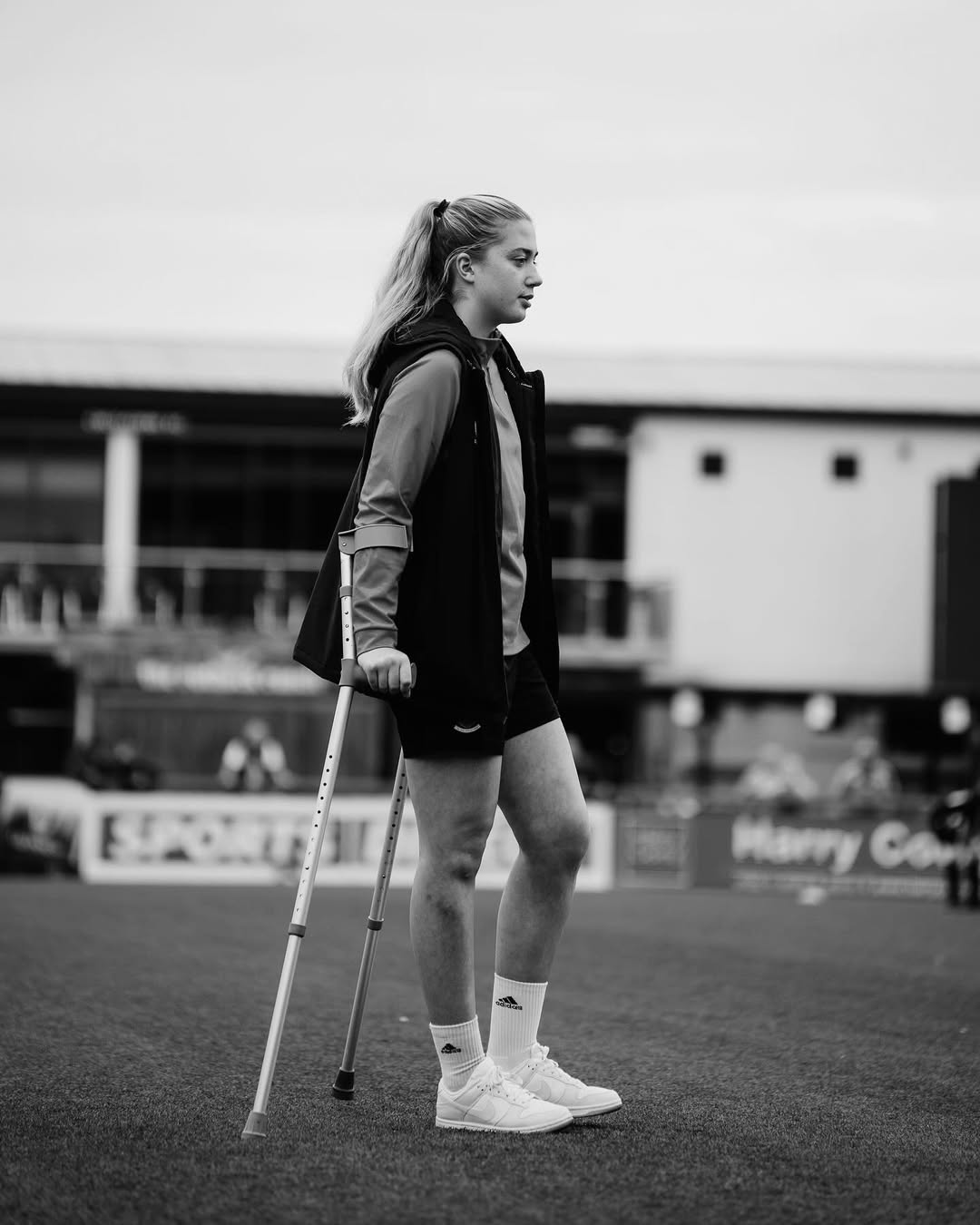 It’s impossible to put into words how heartbroken I feel.
In my second game back, against Albania, unfortunately i’ve torn my ACL again.
16 months after the first injury, I finally made my comeback, only to now find myself right back where I started.
The past year and a half of my life has been consumed by my rehab. Every ounce of energy, every hour spent in the gym, on the pitch, in ice baths – all of it just to get back here. To feel like I was finally returning to my best, only to be hit with this… It’s hard to even wrap my head around.
I’m determined to not let this define me, but it’s tough to ignore the pain of it all.
I’ve done it once before, I can do it again. But still, it doesn’t make this moment any easier. I just want to do what I love, play football for my club and country.
I need some time to process everything, to heal, and to come back stronger than ever.
This journey is far from over – I just need to keep believing that.
Thank you all for the constant support. I won’t let this break me. I’ll be back. 💔
