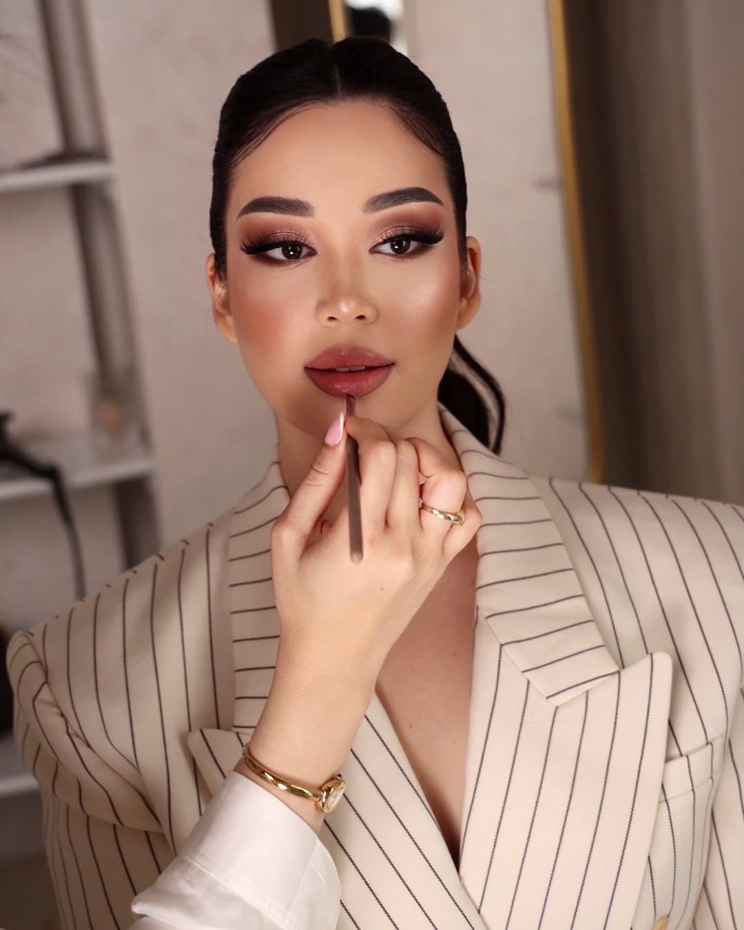 В любой непонятной ситуации иди к Ди @didi_makeup_artist 😘 люблю своих людей