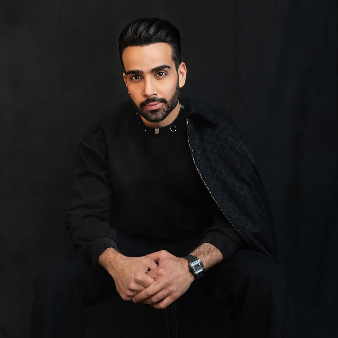 عش وتنفس واضحك، فليس هناك أفضل من التفاؤل والأمل في هذه الحياة.
#احمد_القيسي