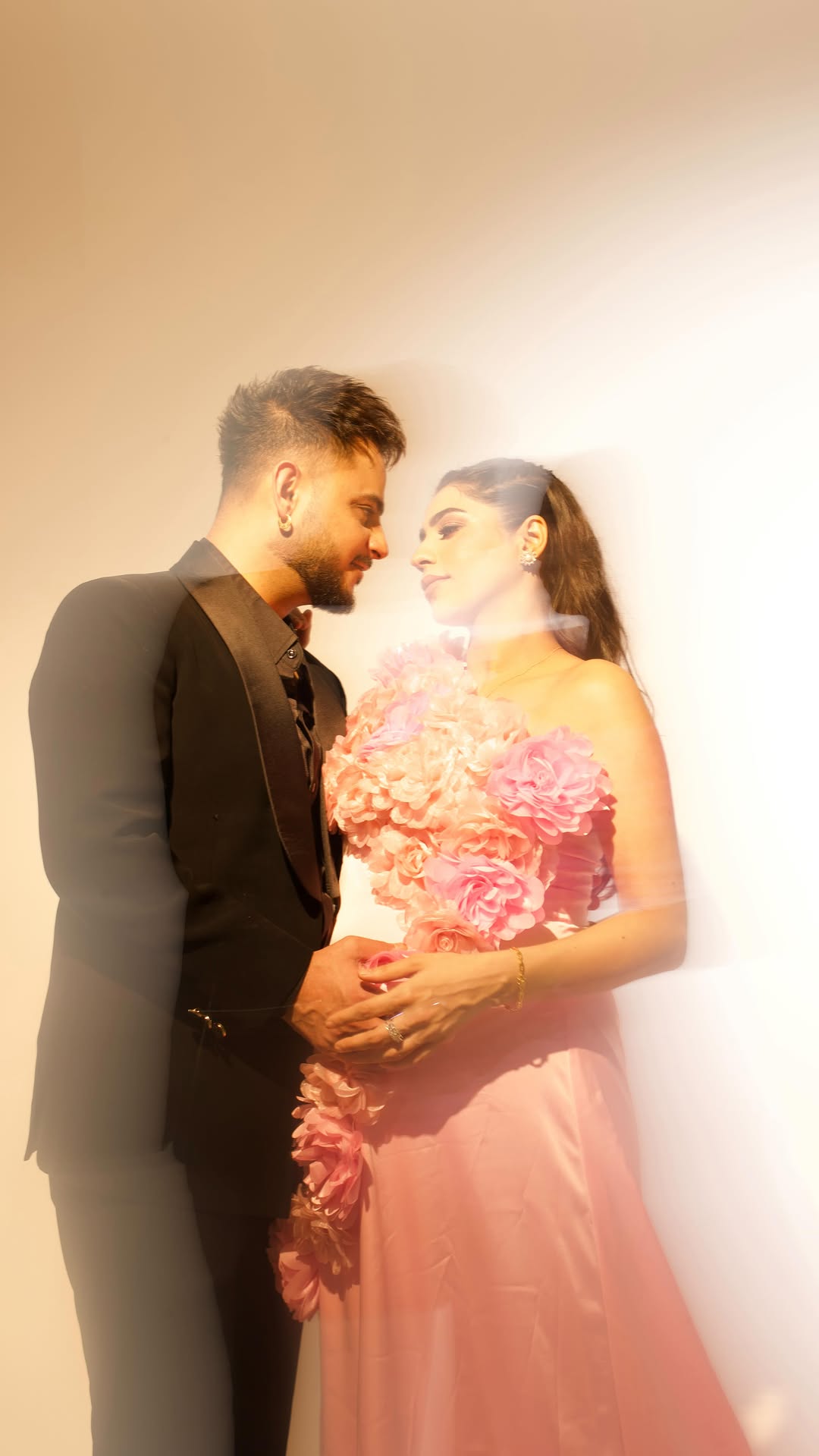 Together we create, together we nurture and together we grow into a beautiful family 🤍
Customised Outfits- @trichaofficial_
Jewellery- @jssolitaire @blurp_styling_pr
Makeup- @makeupaddict_jazz