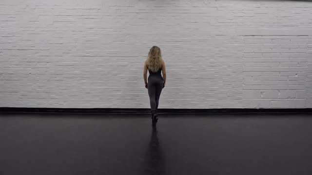 Who is she posting a jazz vid???
Bring on agent panel week✨
🎥- @benmarkfilms
🧠- @maximilianjarish97
Thank you also to @performerscollege @leanne_everitt 🩷