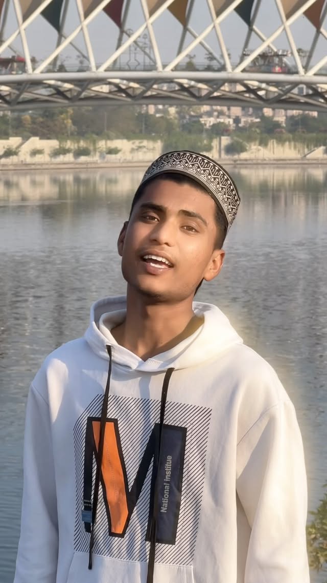 Maa-Baap kaa saya naa hatana sar se🥹❤️
#meynufam #ahmedabad #riverfrontahmedabad #riverfront #trendingreels #trending #viral #motivation #motivationalquotes #explore #explorepage #foryou #foryoupage #reels #reel #trend #love