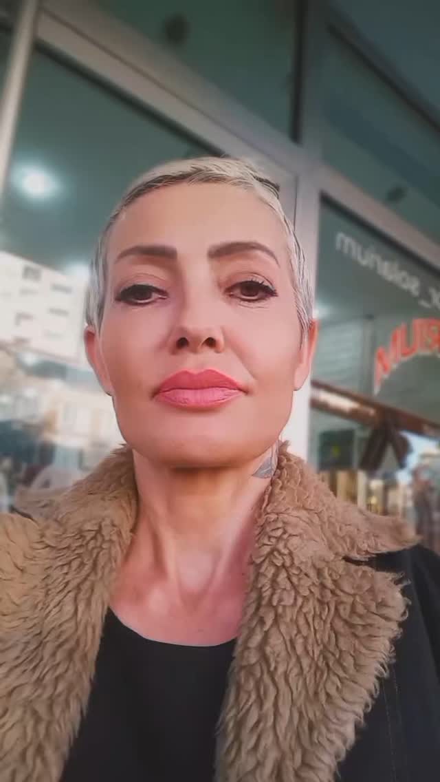 Kalıcı makyaj mutlu son! Kıl Tekniği işlemi ortalama 1 sene kalıcı bir işlemdir. Ancak kararınızdan vazgeçmeniz durumunda silinebilir @m.p.makyaj