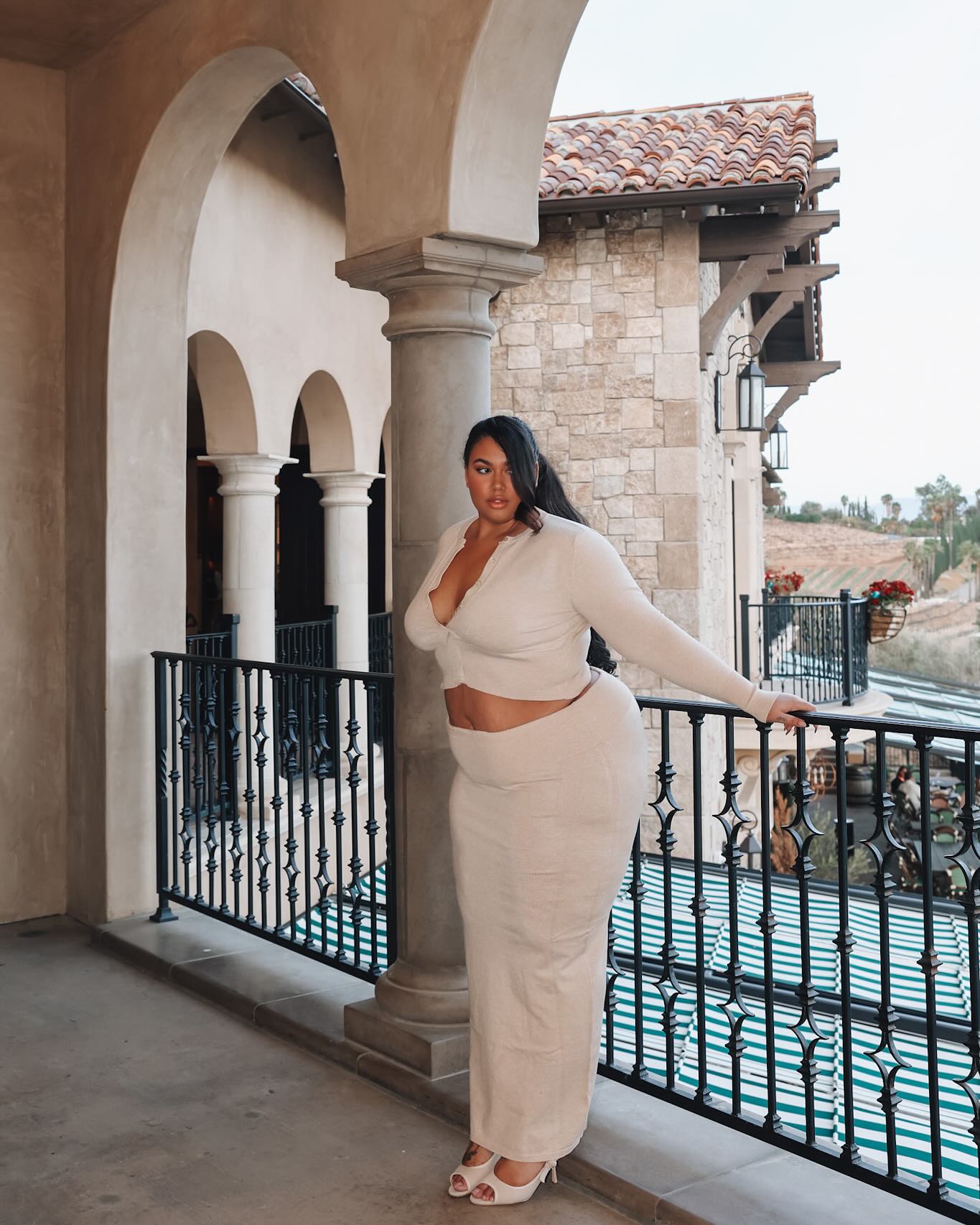 The soft life @FashionNovaCurve