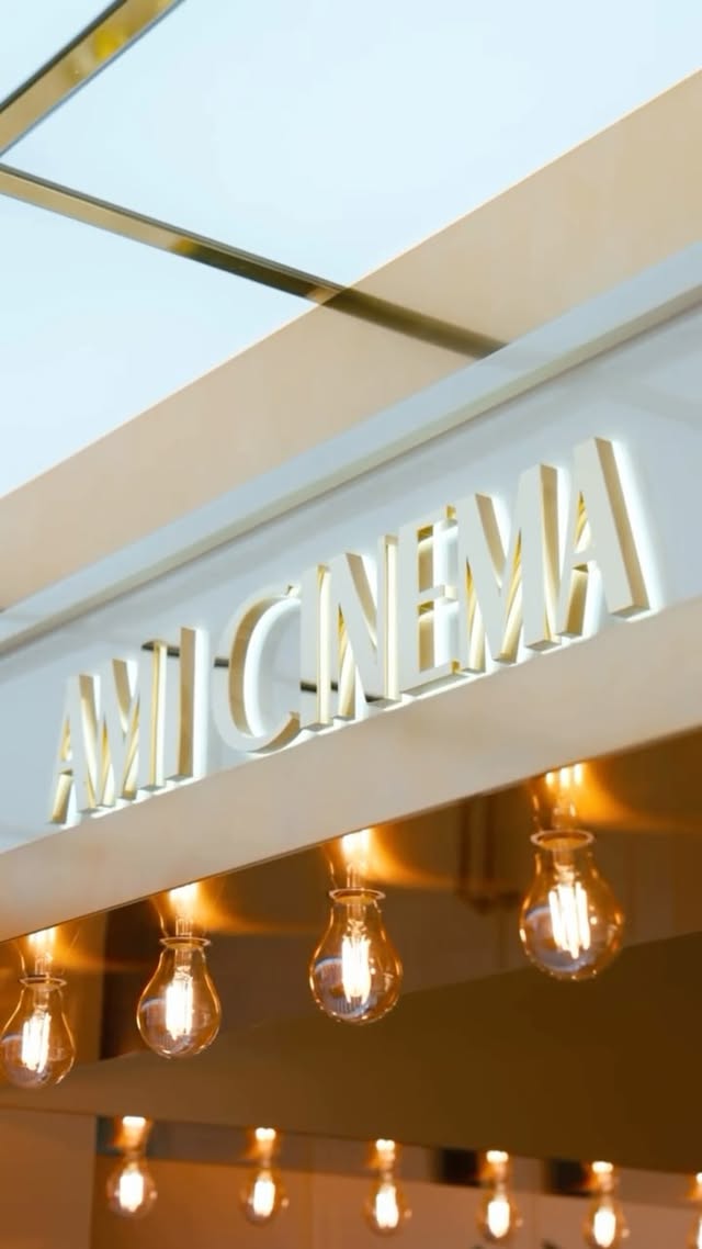 Welcome to AMI CINEMA!
@amiparis #아미성수 #AmiSeongsu #AmixWooShik