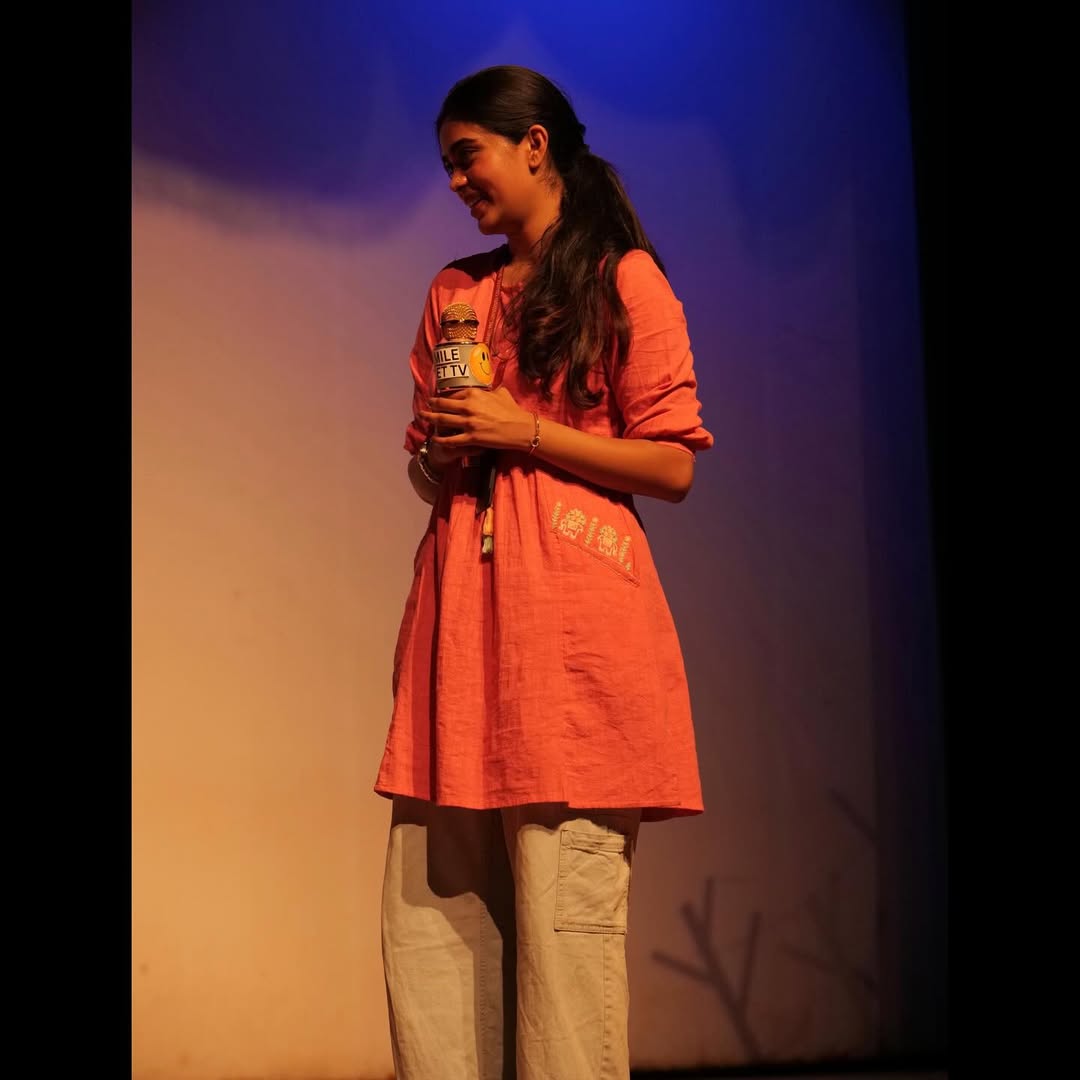 ರಂಗಭೂಮಿ ✨ ನನ್ನ ಮೊದಲ ನಾಟಕ
.
To my first ever play 🎭 ! With the best people around me.
The knowledge , confidence , lessons , manners , discipline , hardwork theatre teaches you is unmatched.
It gives you a lot of reality checks , shows you where you stand , teaches you to be grounded .. soo much to learn from beautiful actors around you.
My journey in the process of learning this art form has been a dreamy journey not just as an actor but also as a human being , and this beautiful journey has just begun 💗🌸
.
It was a lifetime experience to perform Infront of my grandparents who themselves have been in the theatre for more than 45 years now , with mom as well !
Thanks to each and everyone who made me feel confident, special and precious 💗
.
My guru ! My warmest dear friends and my family
Love and only love 💗🌸🎭
.
Also thank you for these beautiful captures my friend @gagan_chirayu 🤗