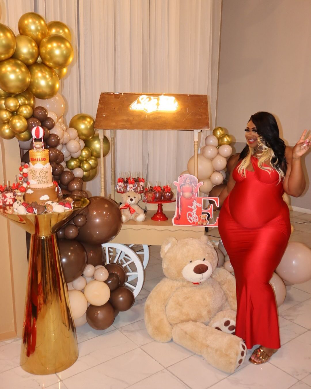My baby shower was so amazing 🤎❤️🤎❤️😮💨#welcoming BABY EMILIO Decor and venue @unitybanquethall
Cake @ladiredd_delectables photos📸my friend @_18shotzz @longlivemete