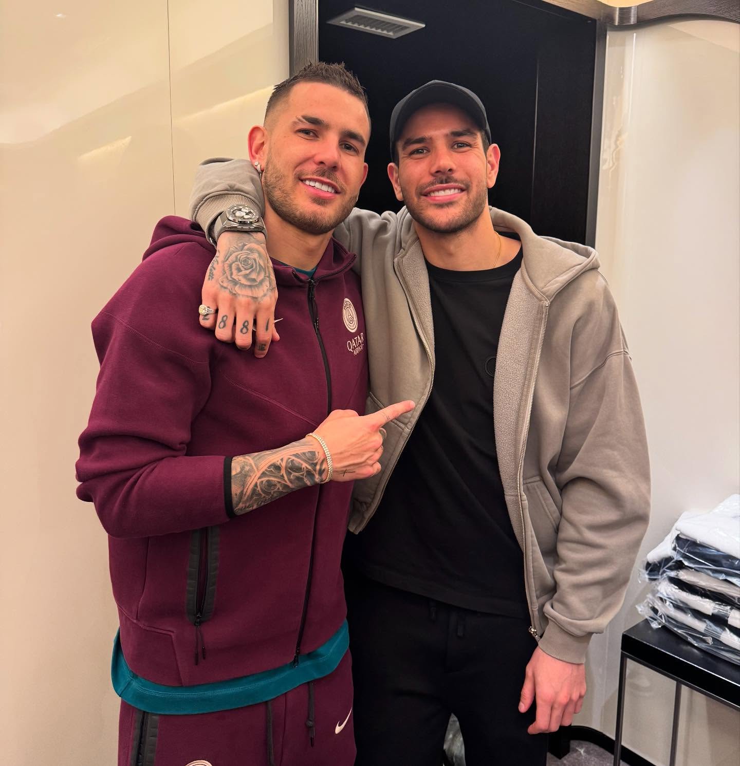 Mon frère ♥️ @lucashernandez21