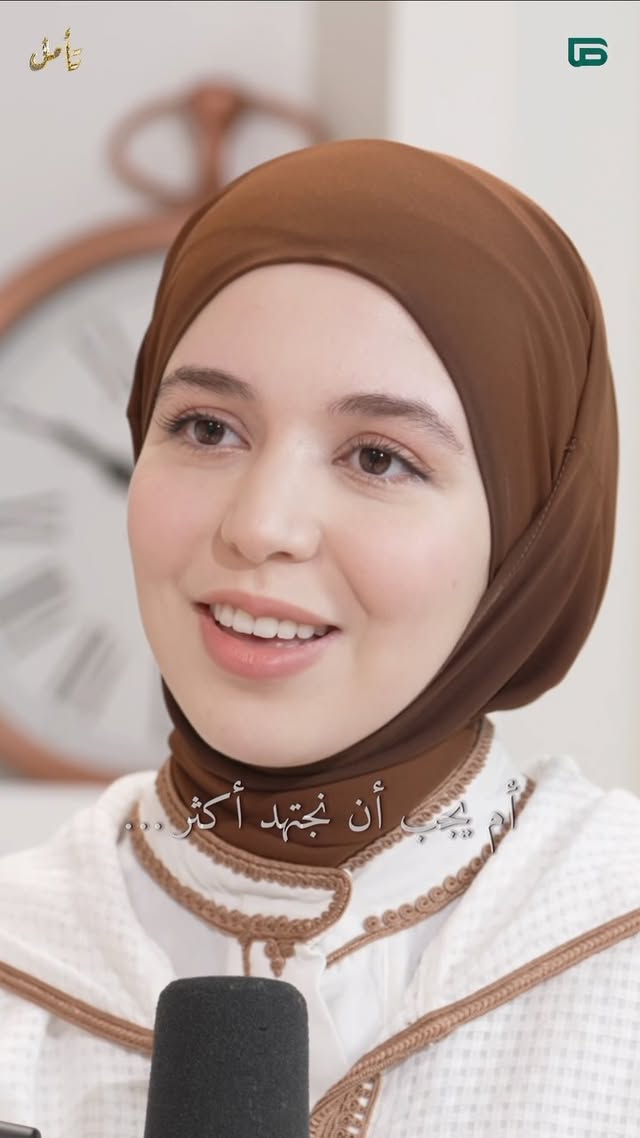 الحلقة 22: تأمل القرآن الكريم
مع القارئ و الدكتور معاذ الخلطي
في هذه الحلقة، تأملنا في عظمة كلام الله عز وجل وكيف يلامس القلوب مهما قست، و يوقظ الأرواح مهما غفت، فالتدبر لا يحتاج عالما بل قلبا حاضرا. تأملنا فكرة لين القلب بالقرآن، وفهمنا بأن له وقته الخاص، لا يقاس بالساعات بل بالسكينة التي يتركها في النفس.
شاهدوا الحلقة كاملة على قناة صاد، و على اليوتيوب، الرابط في الستوري وفي هايلايت « حلقات تأمل » وفي البايو. مشاهدة ممتعة
#بودكاست_تأمل #احسان_بنعلوش
@ssadtv