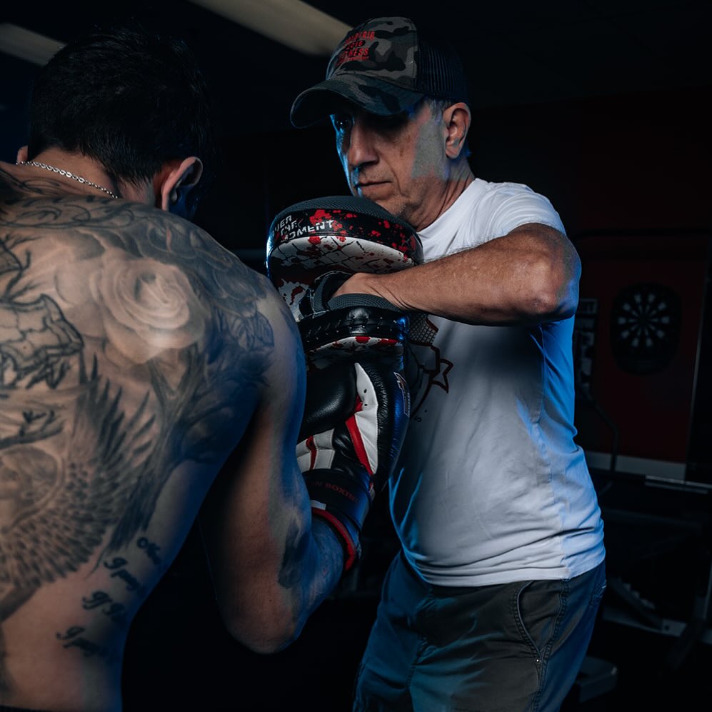 Big shoutout to my crazy coach! @hockcoach 🥊💪 He’s been by my side since day one, always ready to lend a hand no matter the time or place. Your dedication and support mean the world to me. Grateful for everything you do! Thank you, Coach! 🙏 #BoxingFamily #Gratitude #DonofrioFitness #BestOfBergen #BergensBest #HockCoach #BoxingCoach #Day1